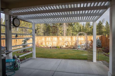 Tiny photo for 16610 Pine Creek Drive, La Pine, OR 97739 (MLS # 220212410)