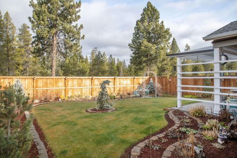 Tiny photo for 16610 Pine Creek Drive, La Pine, OR 97739 (MLS # 220212410)