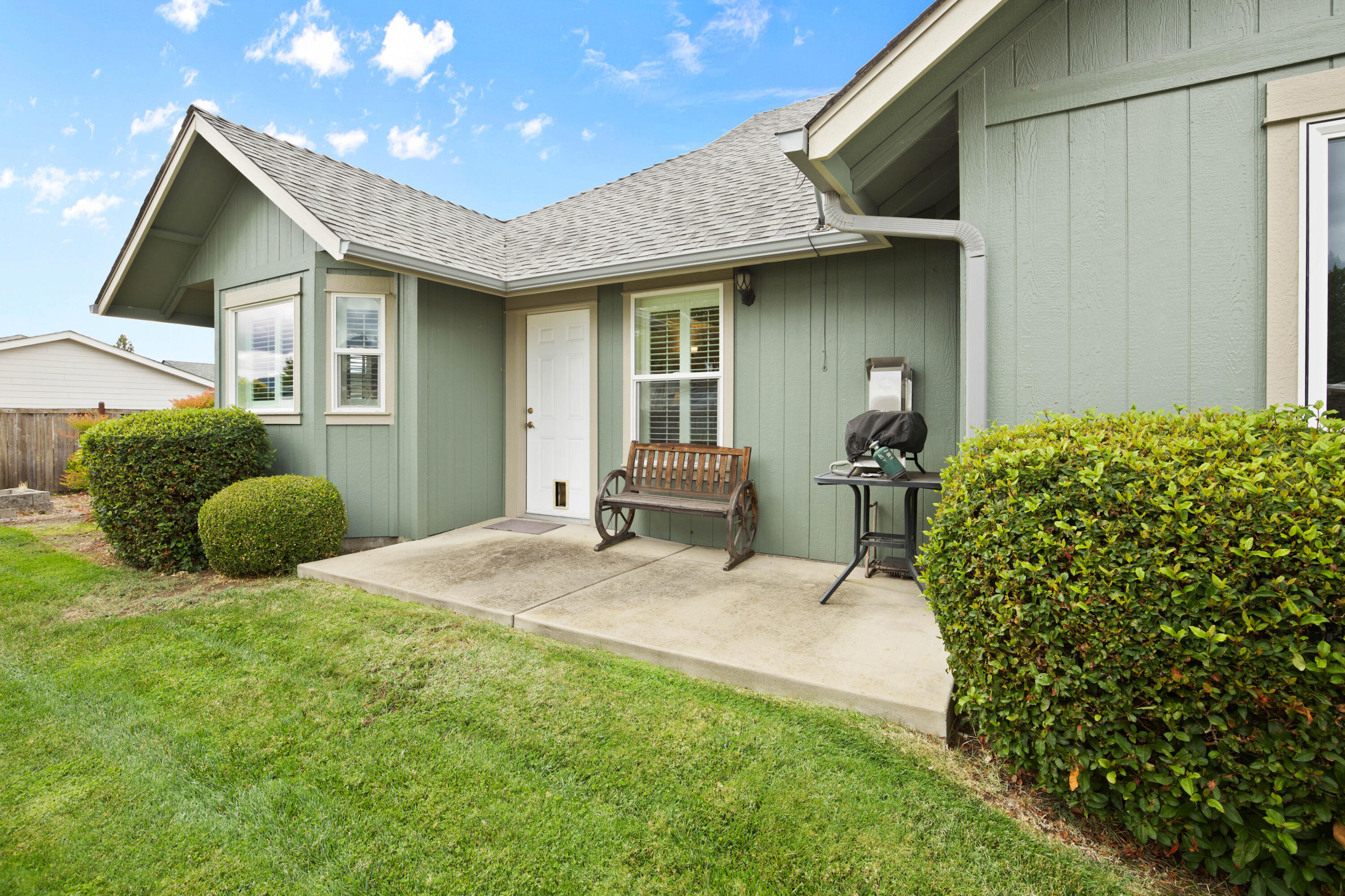 Kinsington Court Condominium - Residential