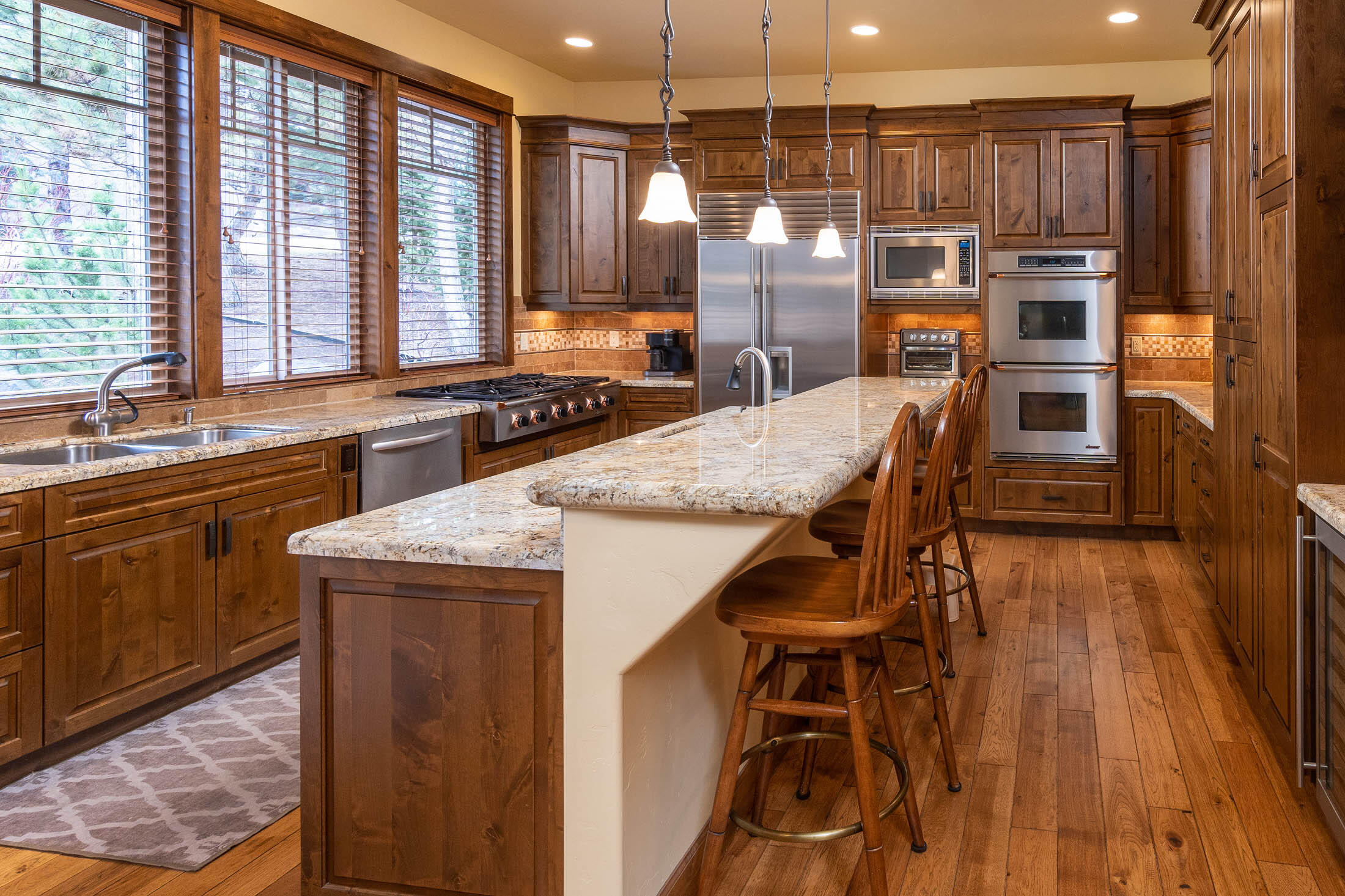 Broken Top - Residential