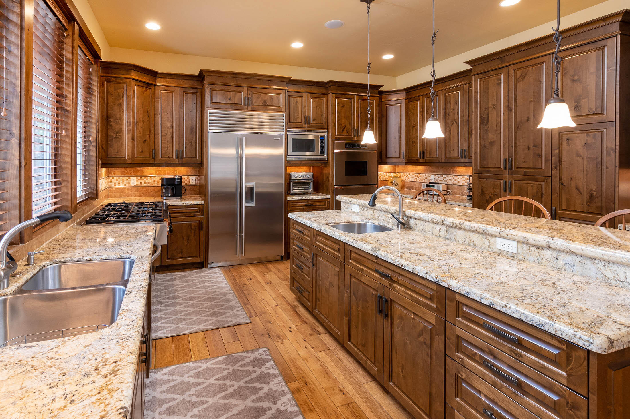 Broken Top - Residential