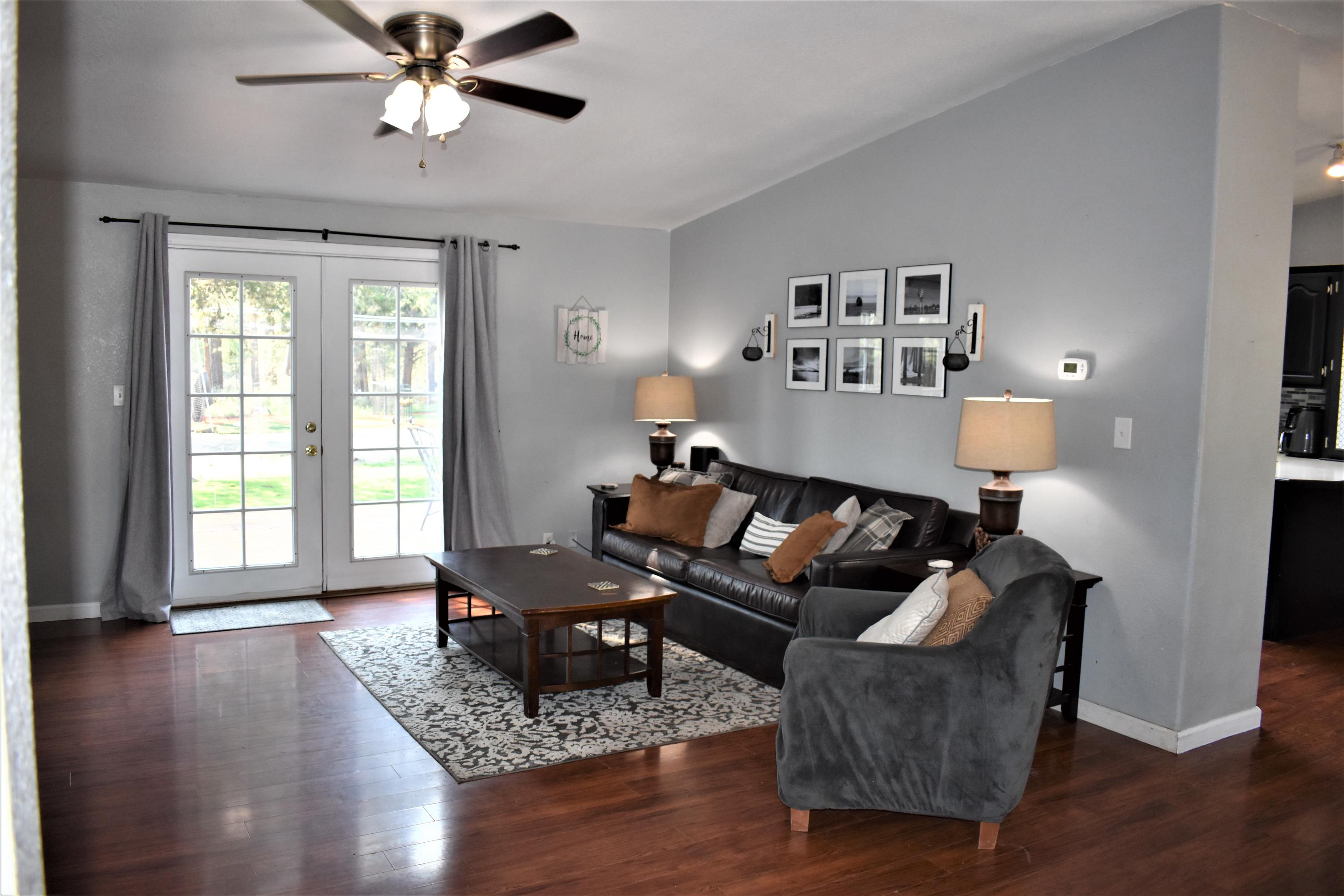 Wagon Trail Acreages - Residential