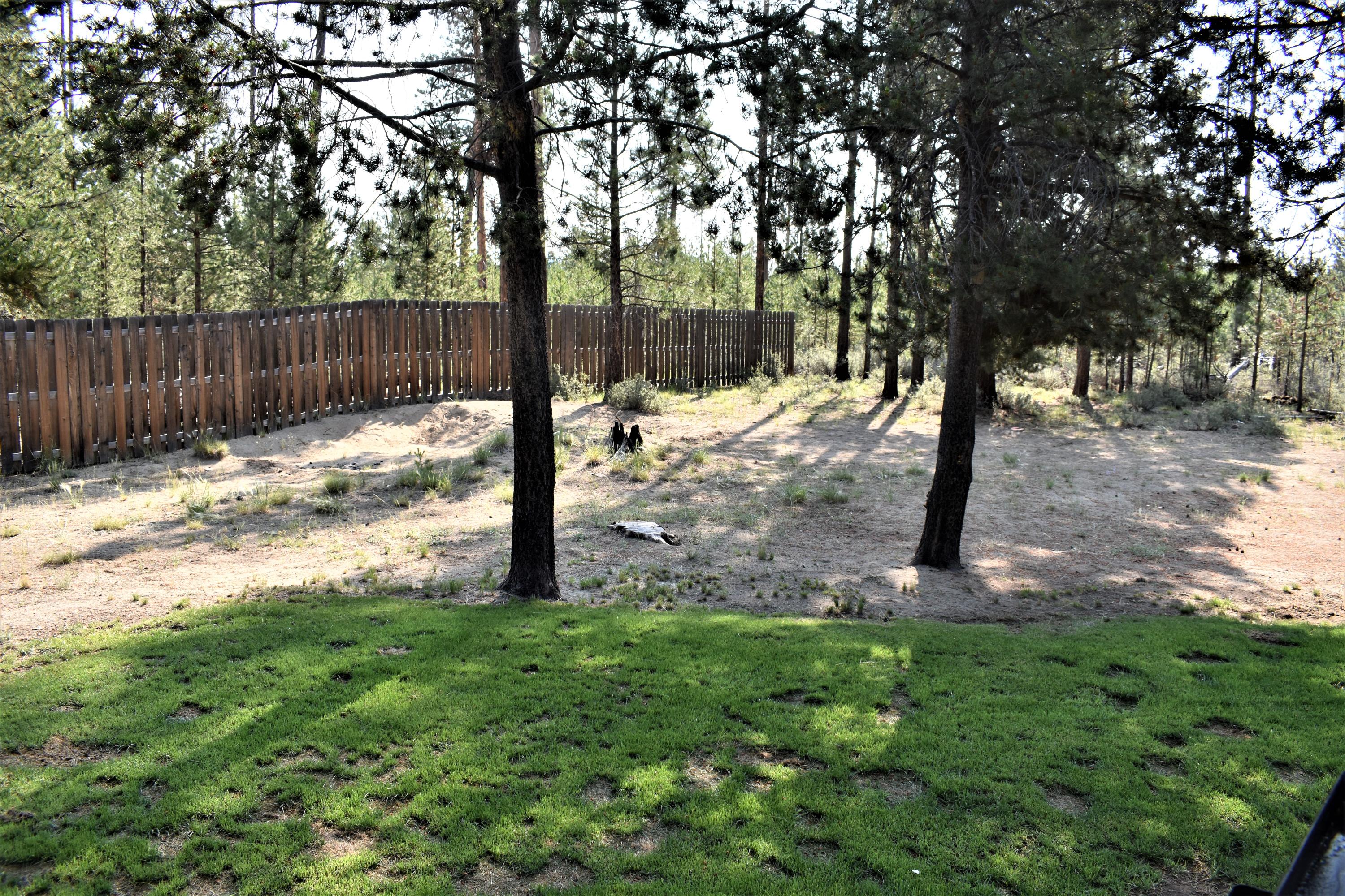 Wagon Trail Acreages - Residential