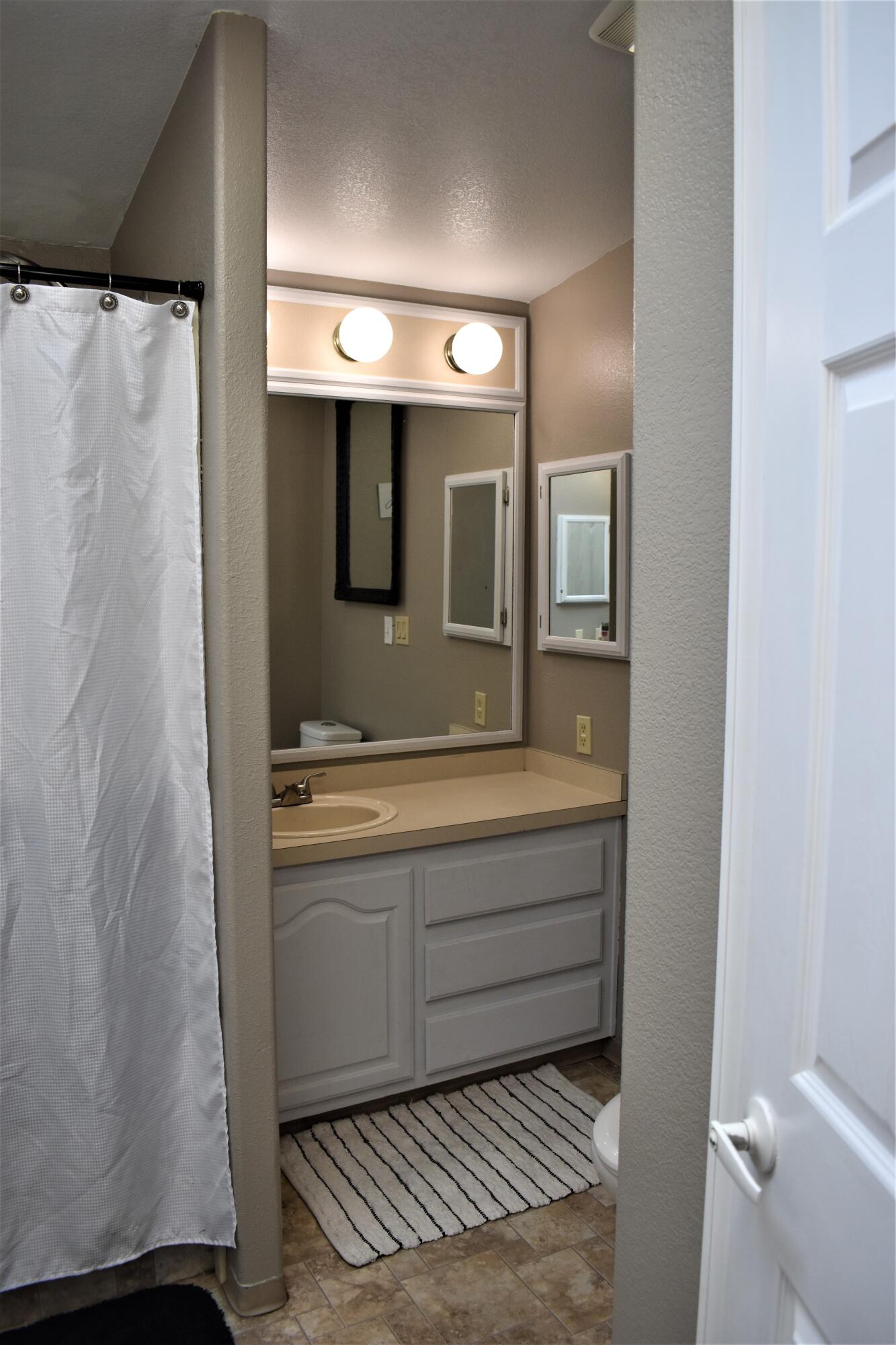 Wagon Trail Acreages - Residential