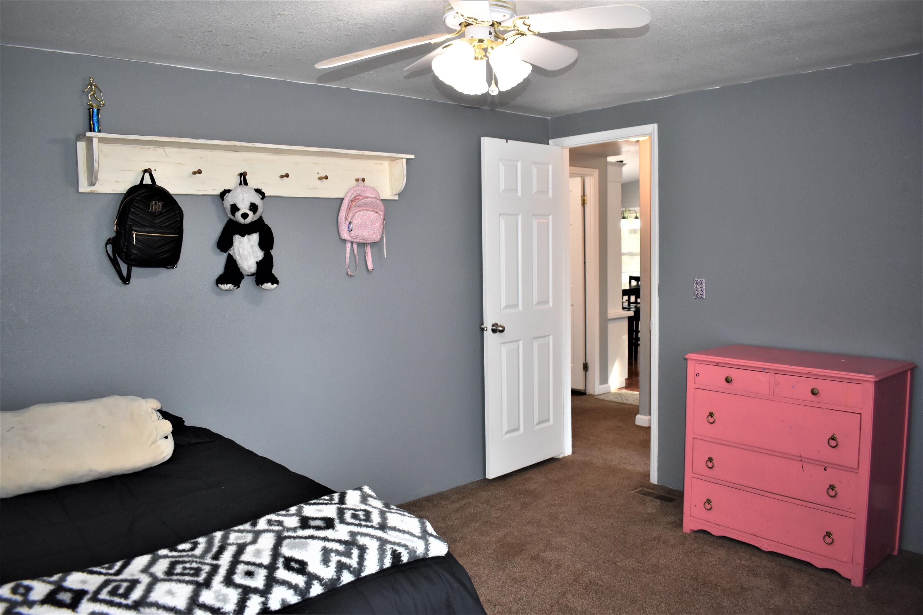 Wagon Trail Acreages - Residential