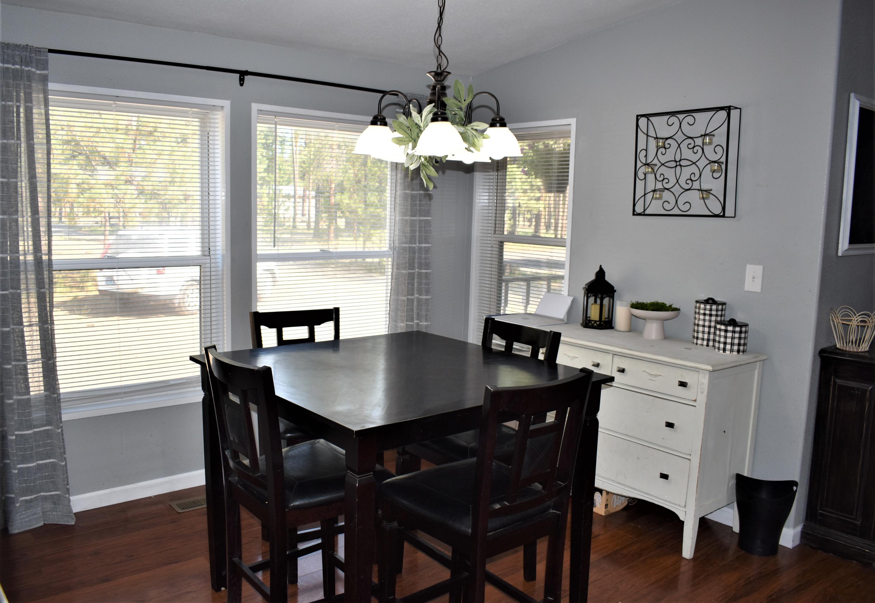 Wagon Trail Acreages - Residential