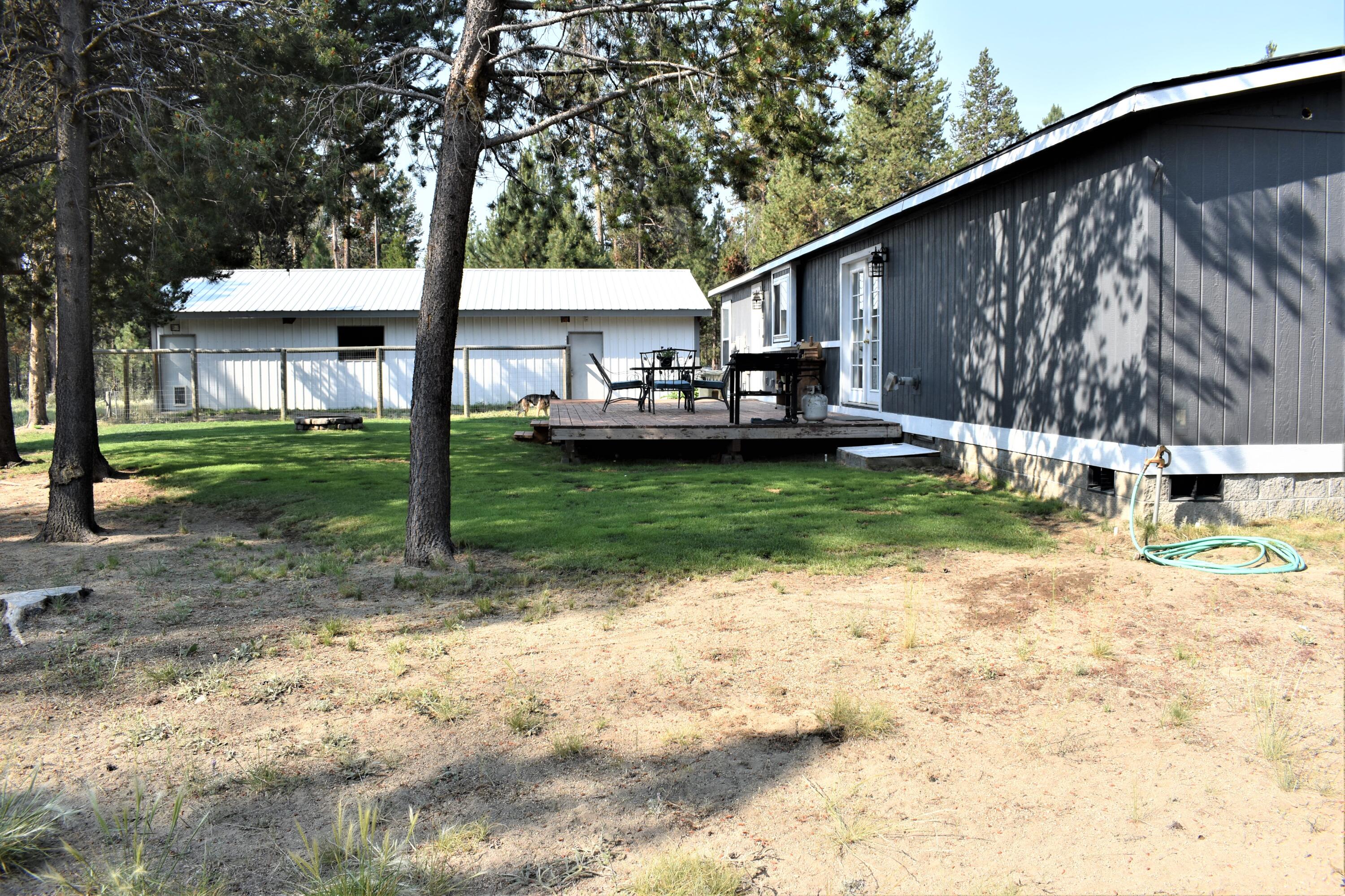 Wagon Trail Acreages - Residential