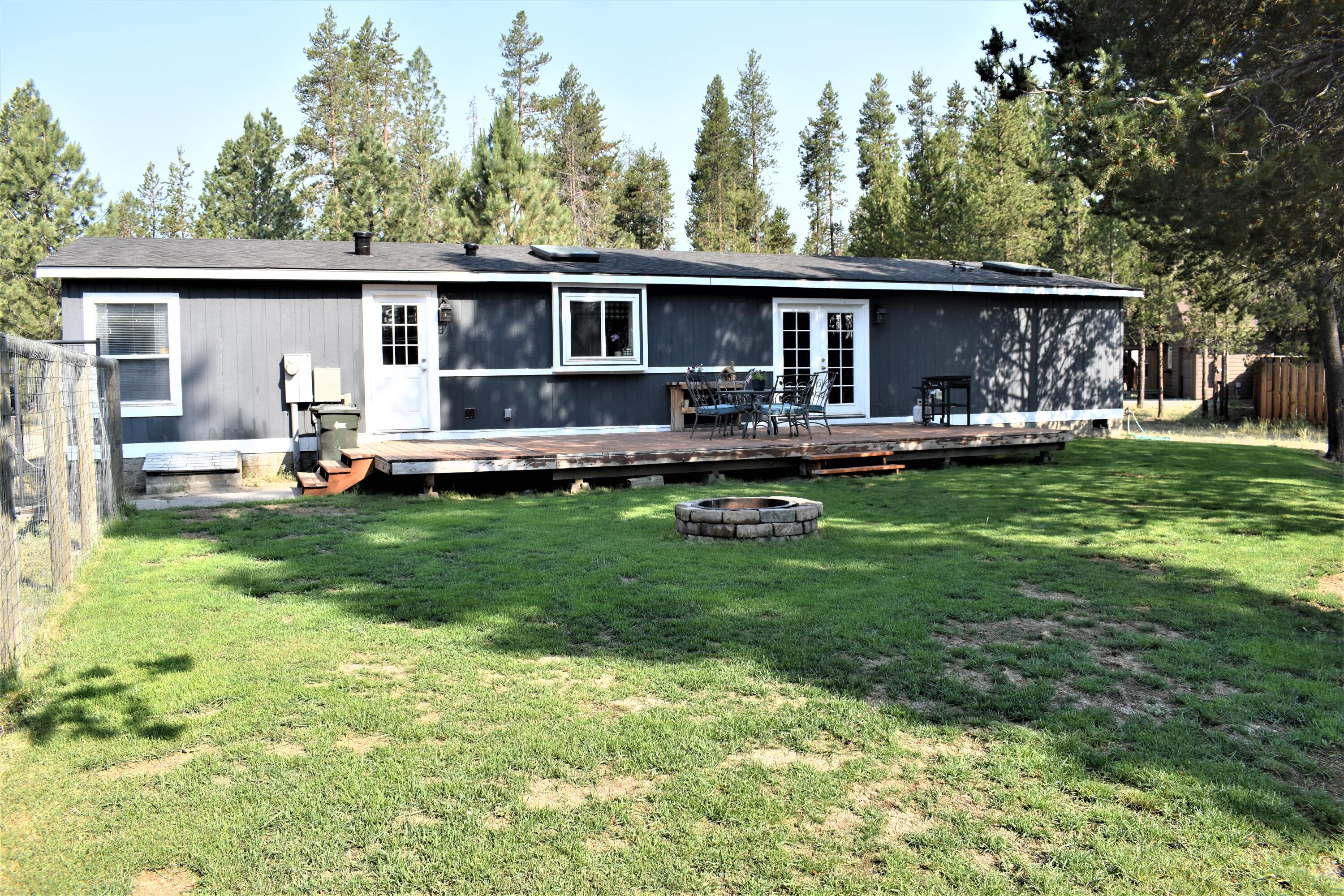 Wagon Trail Acreages - Residential