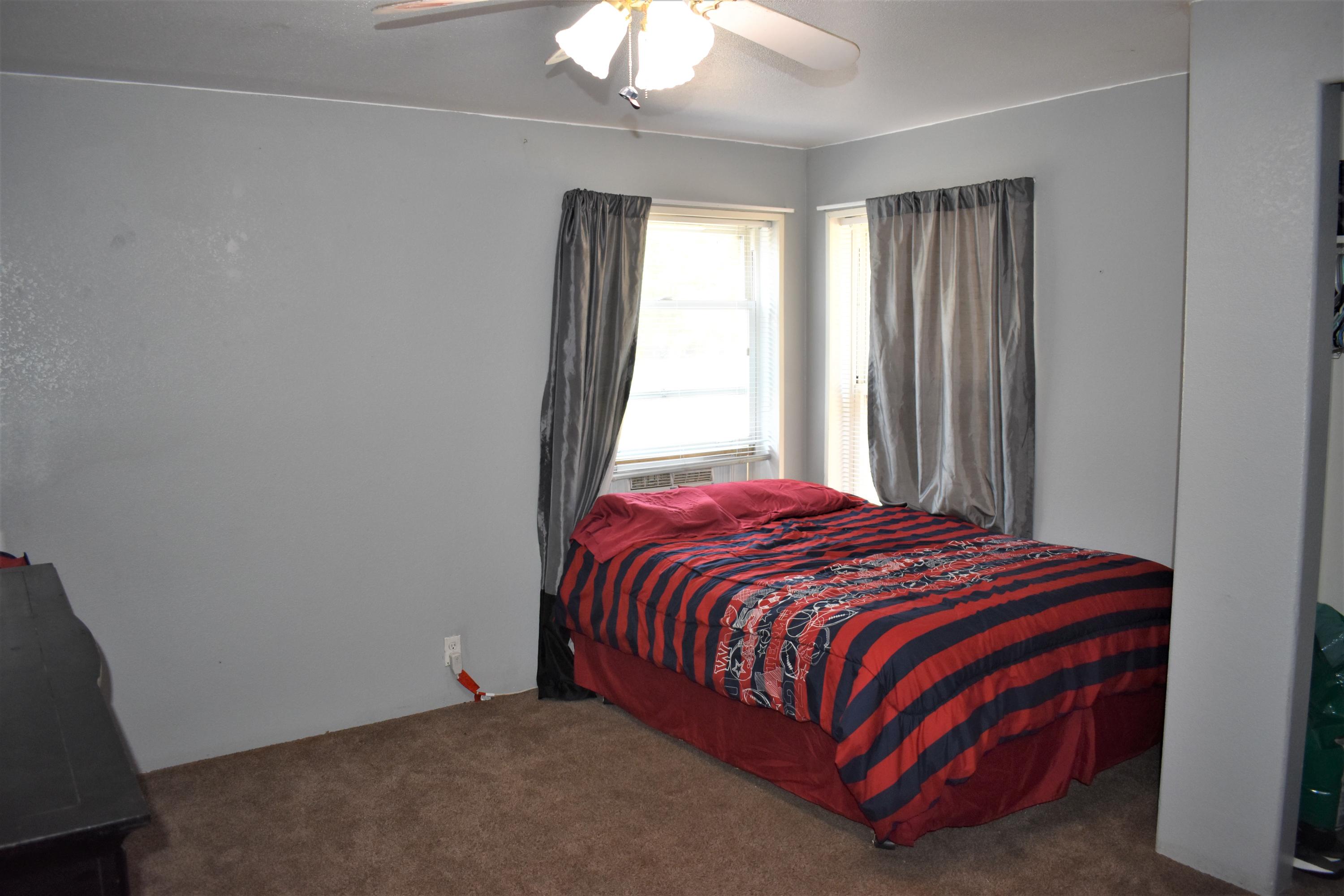 Wagon Trail Acreages - Residential