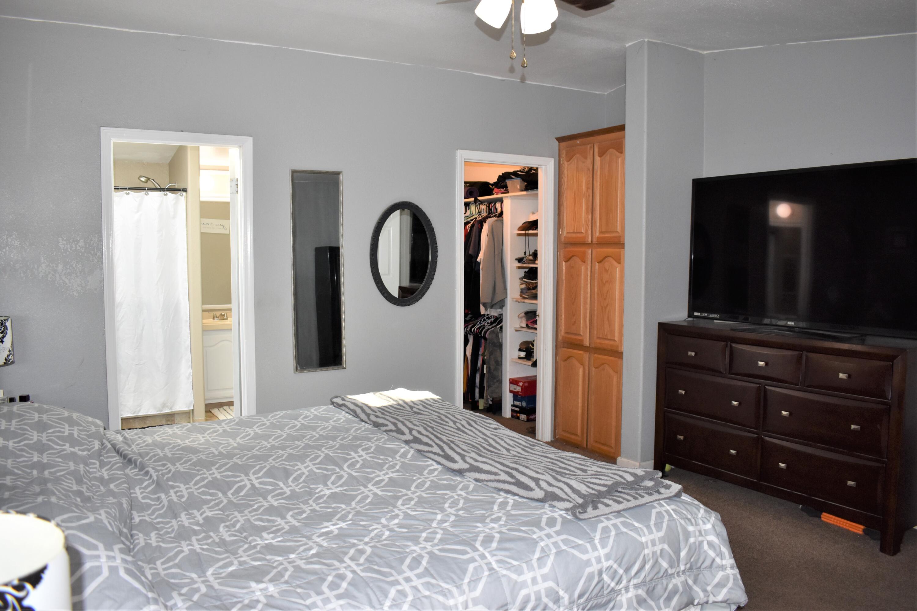 Wagon Trail Acreages - Residential