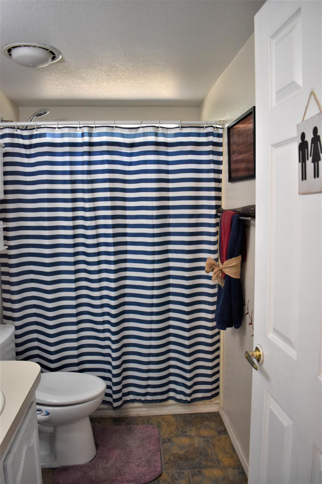 Wagon Trail Acreages - Residential