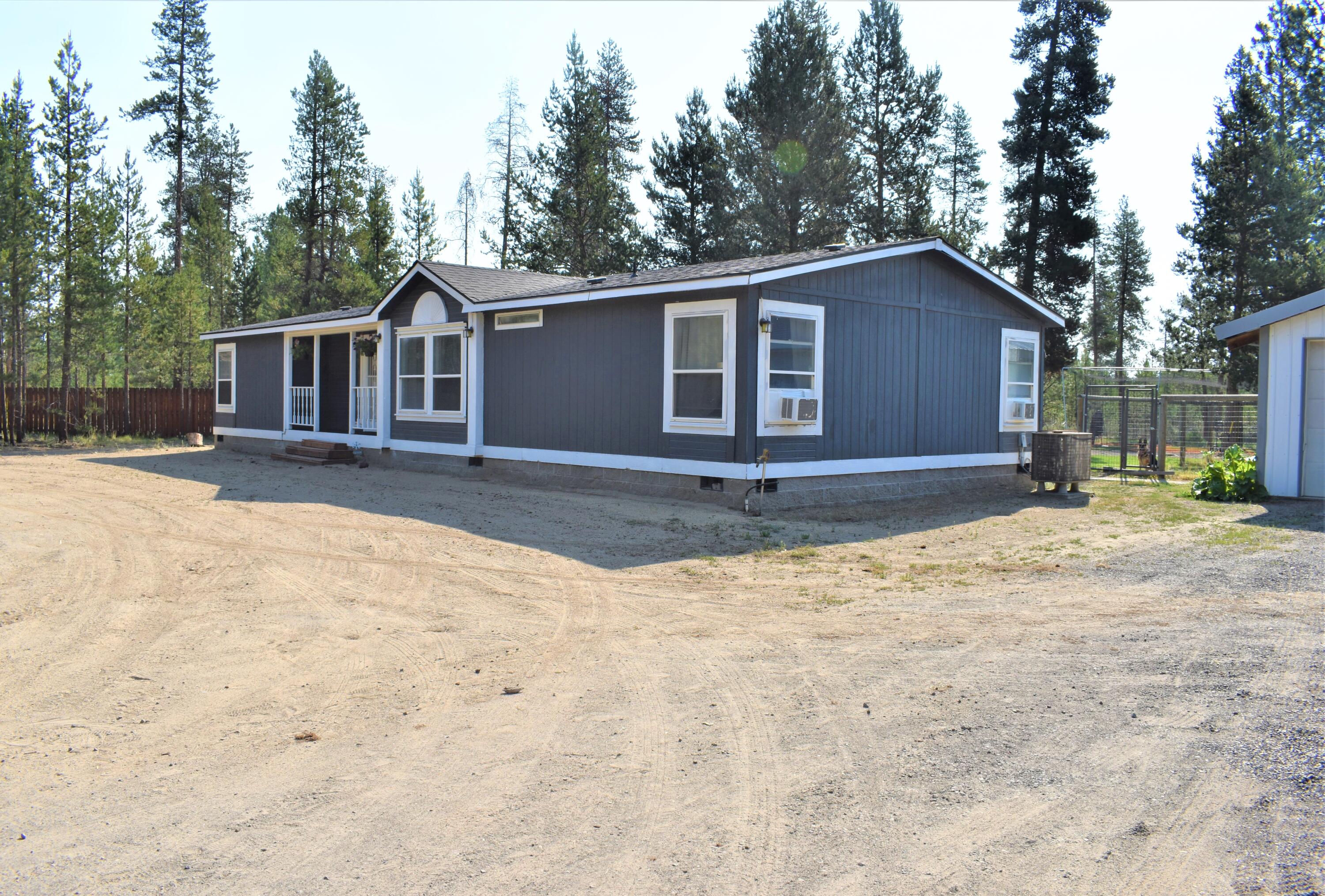 Wagon Trail Acreages - Residential