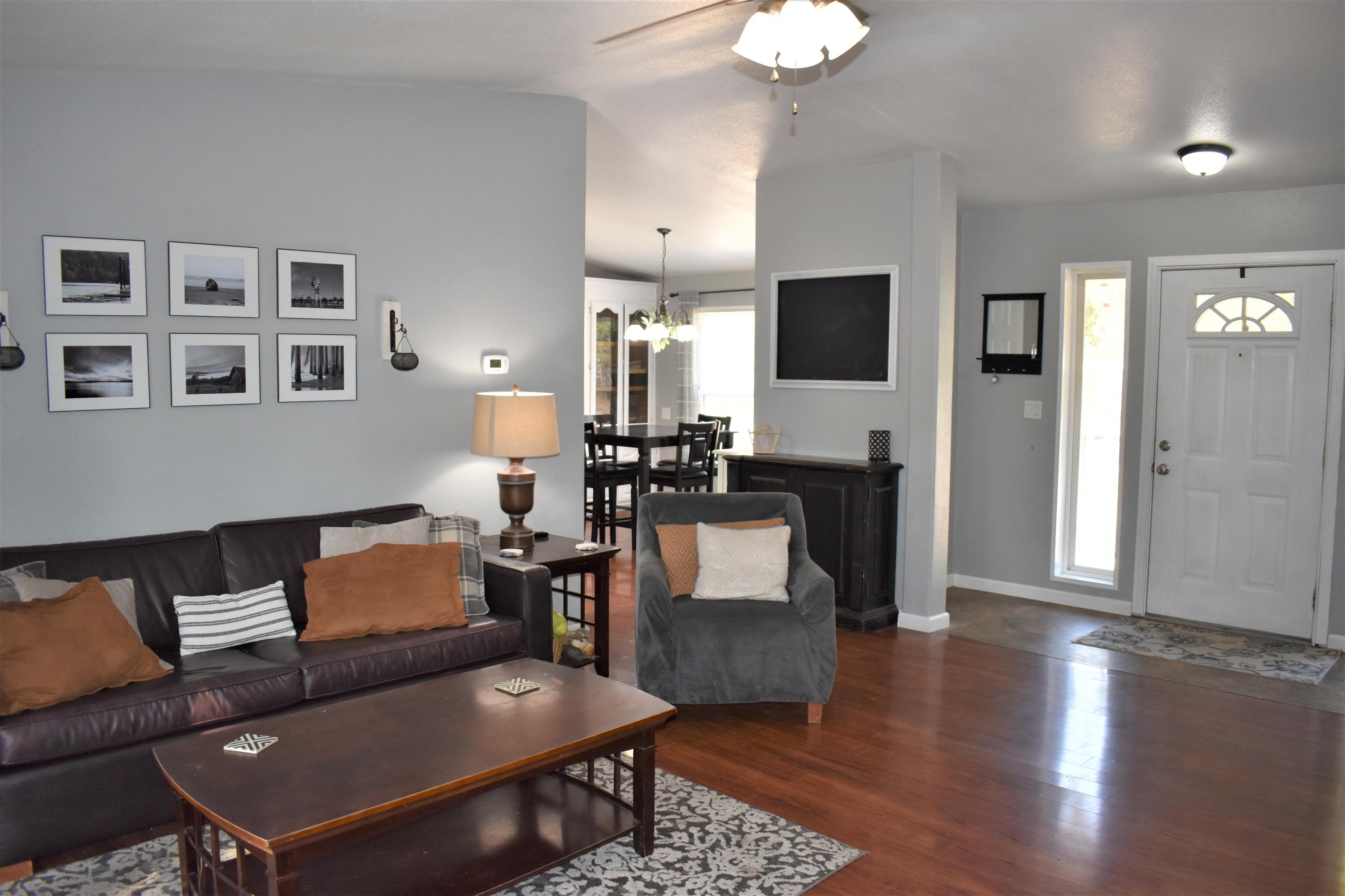 Wagon Trail Acreages - Residential