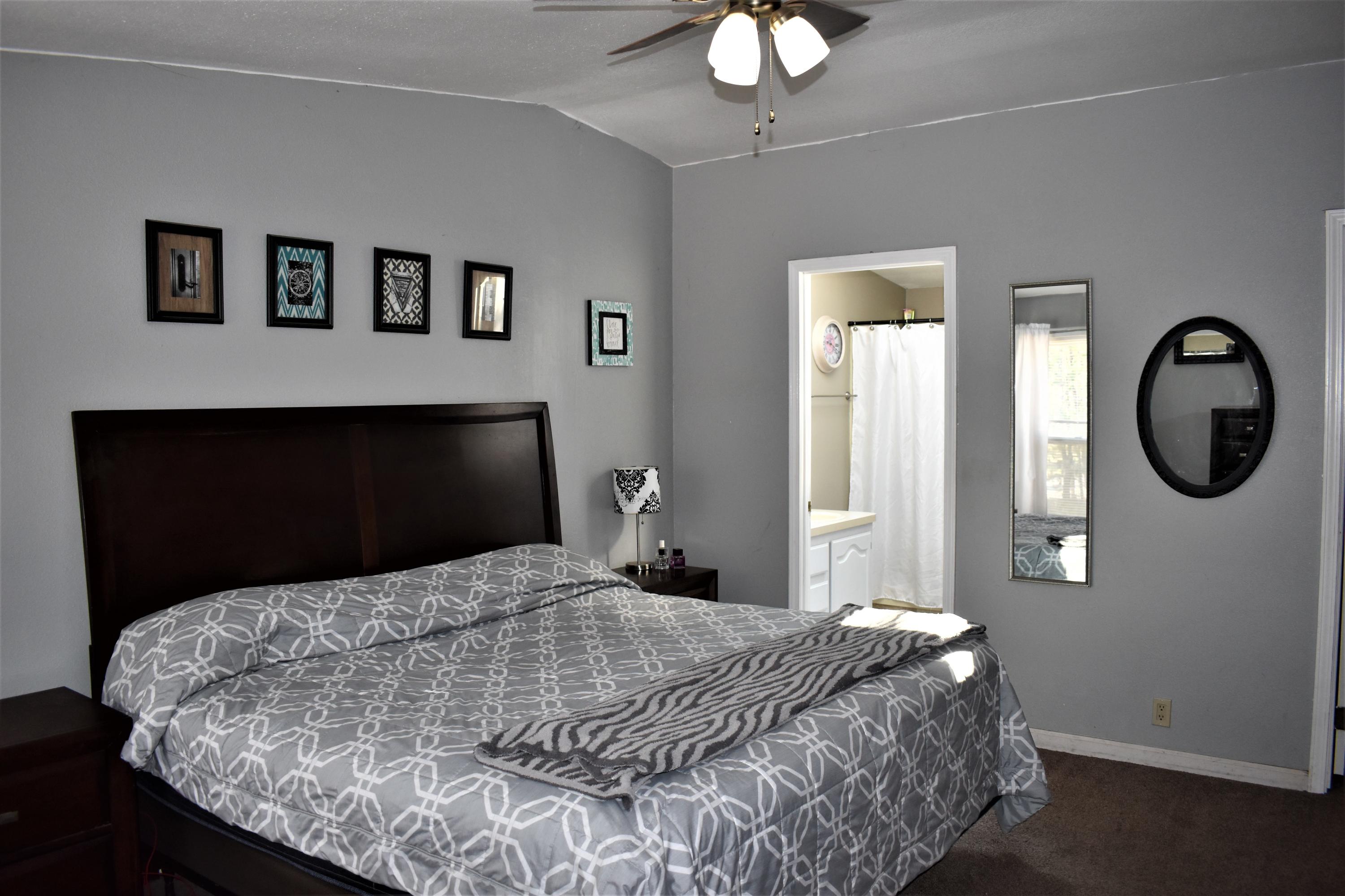 Wagon Trail Acreages - Residential