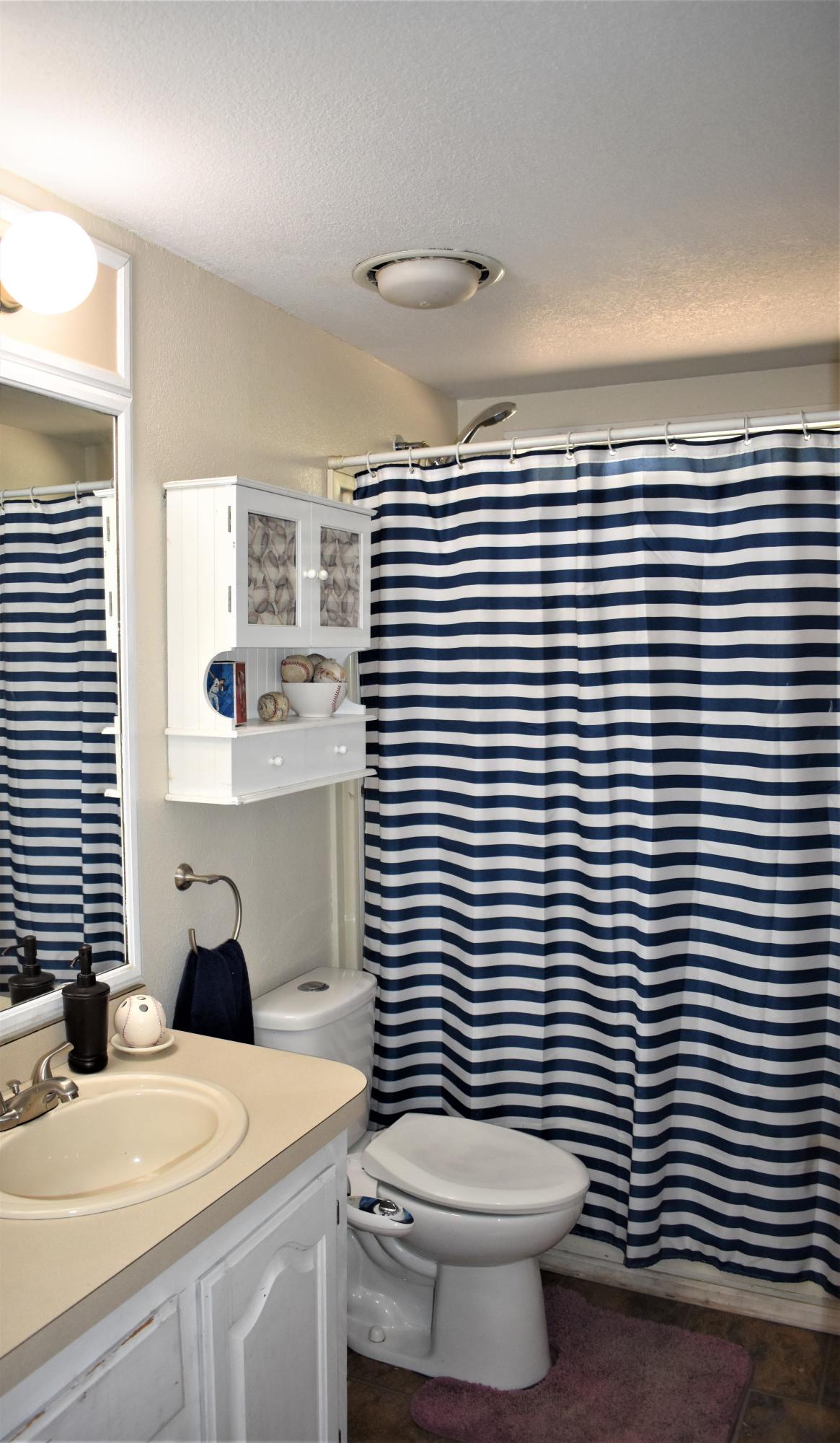 Wagon Trail Acreages - Residential