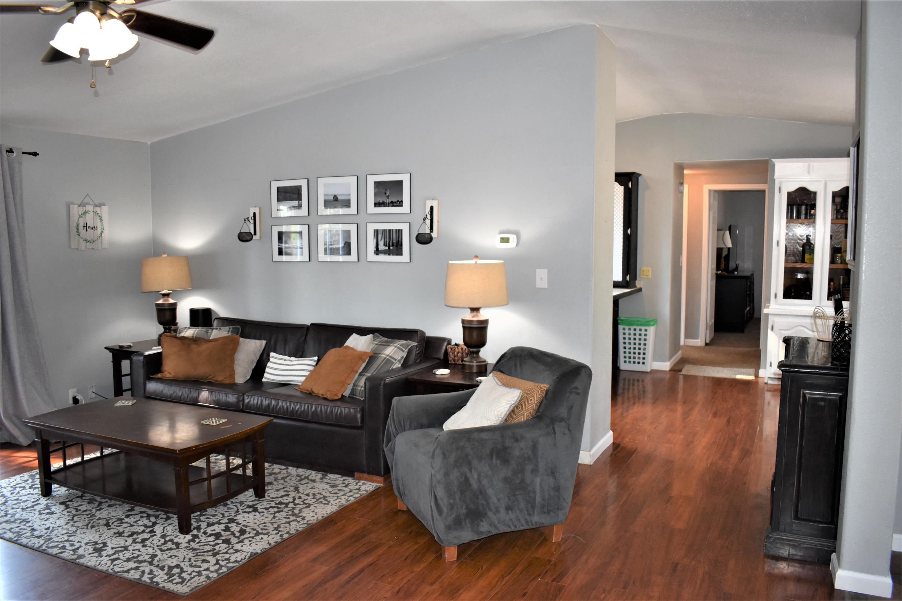 Wagon Trail Acreages - Residential