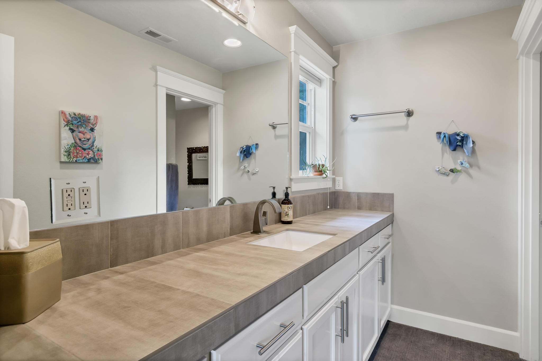 Awbrey Court - Residential