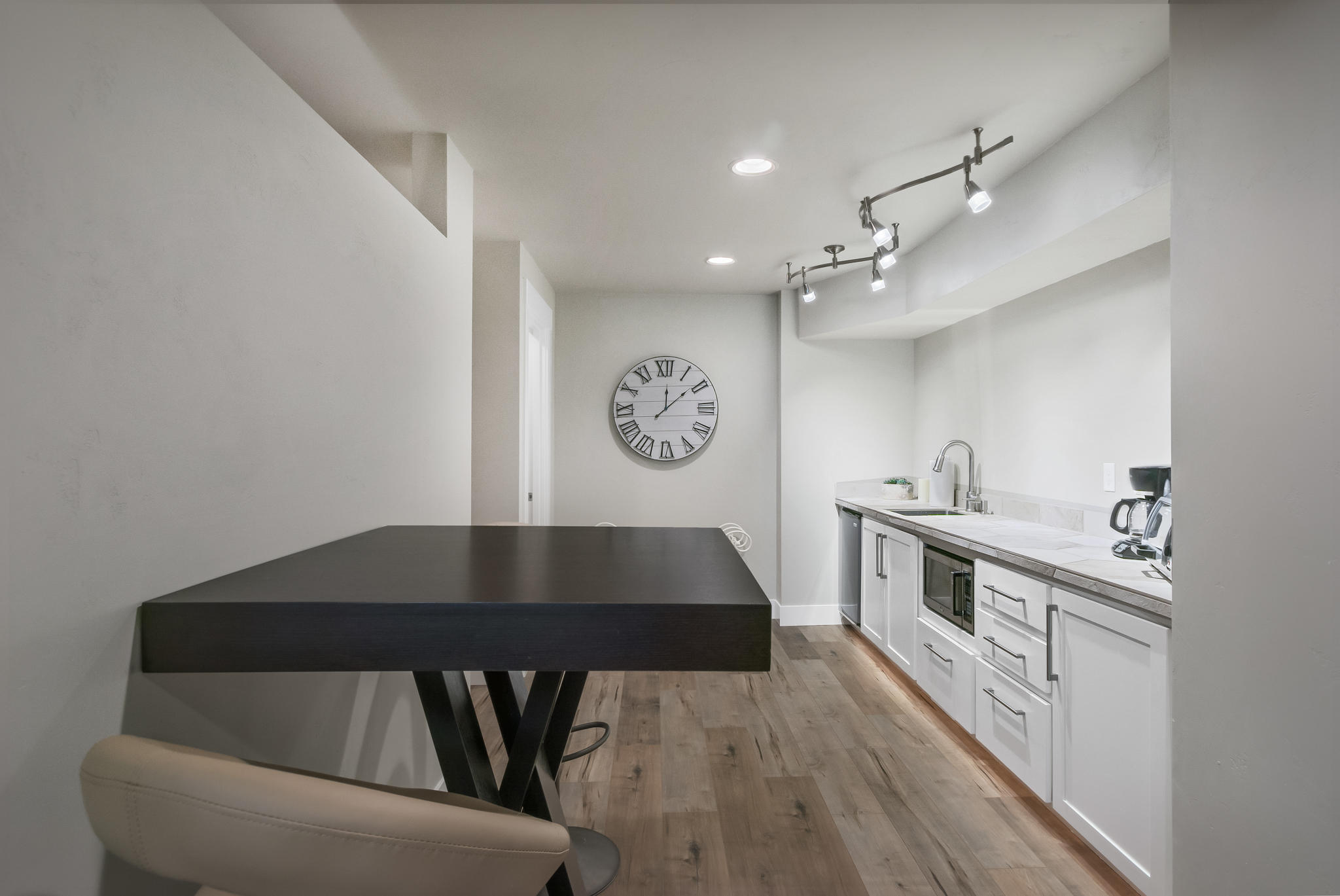 Awbrey Court - Residential