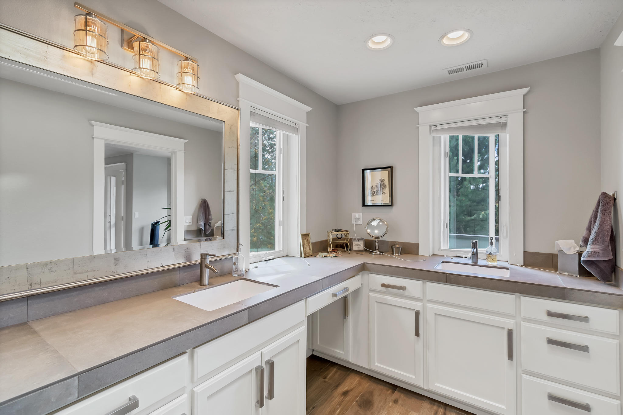 Awbrey Court - Residential