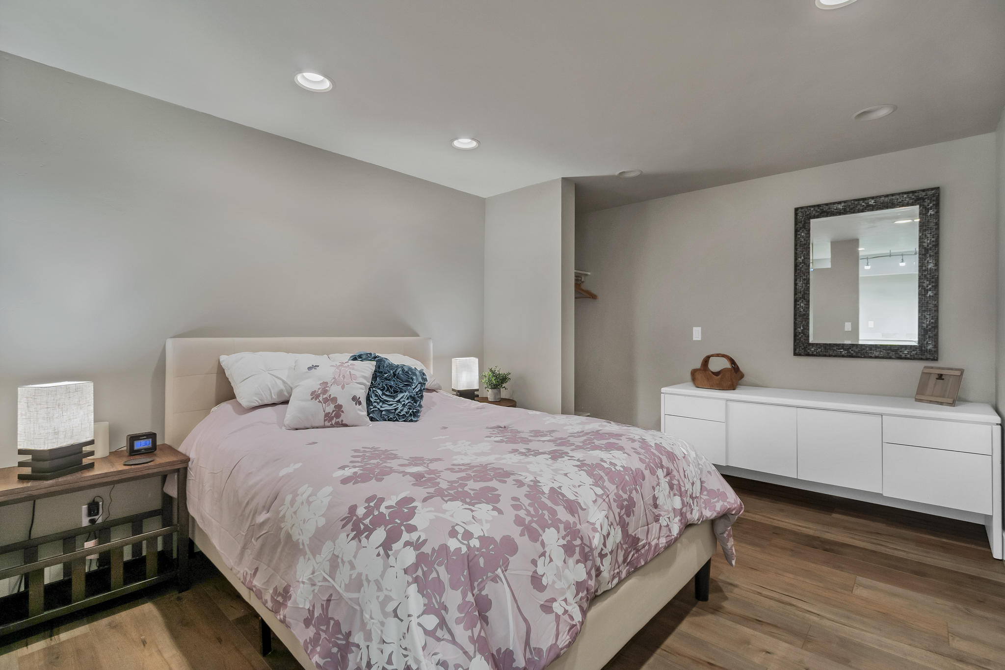 Awbrey Court - Residential