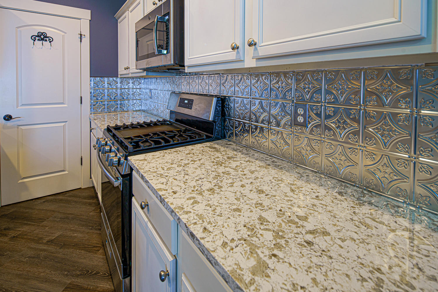 Ni Lah Sha Village - Residential