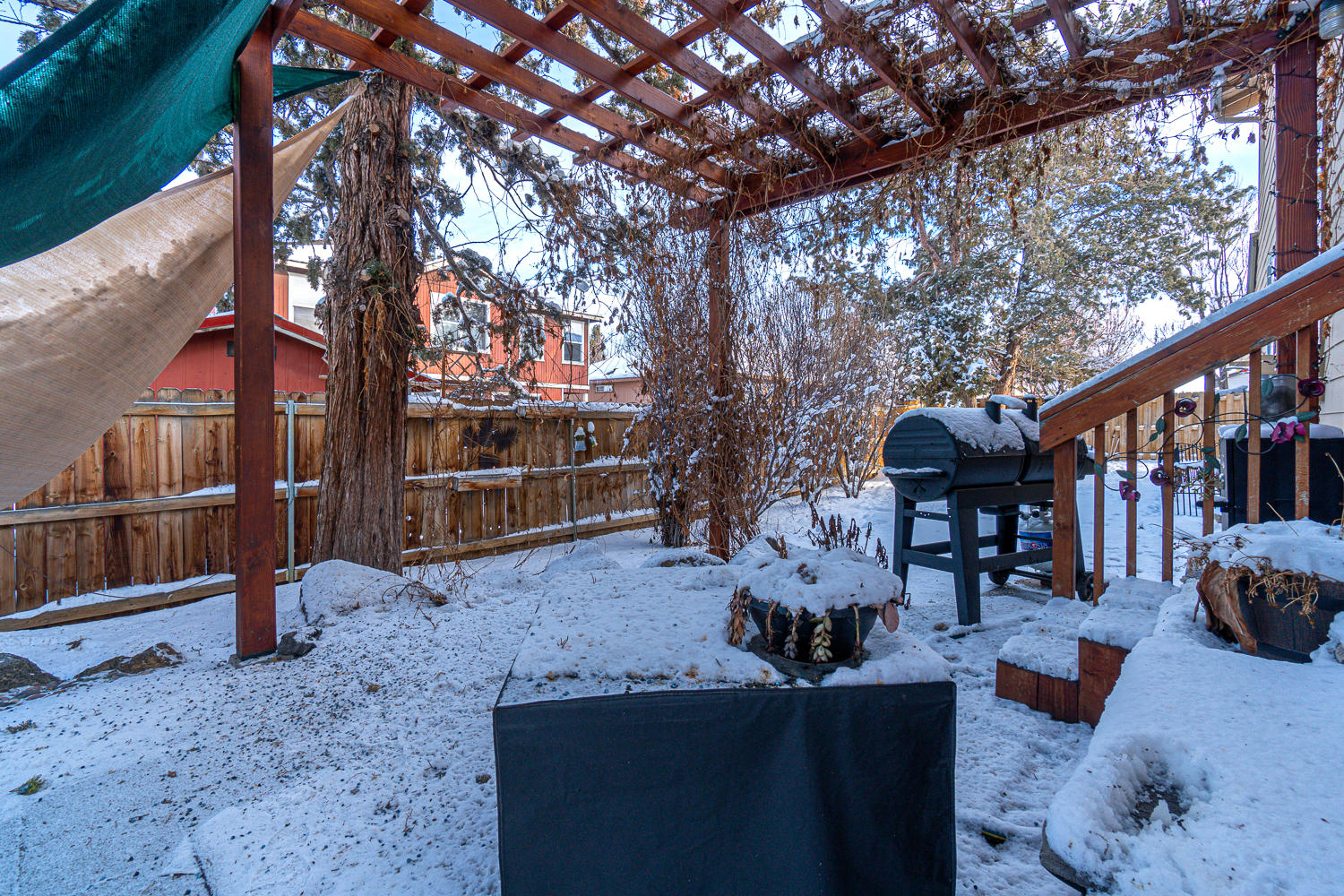 Ni Lah Sha Village - Residential