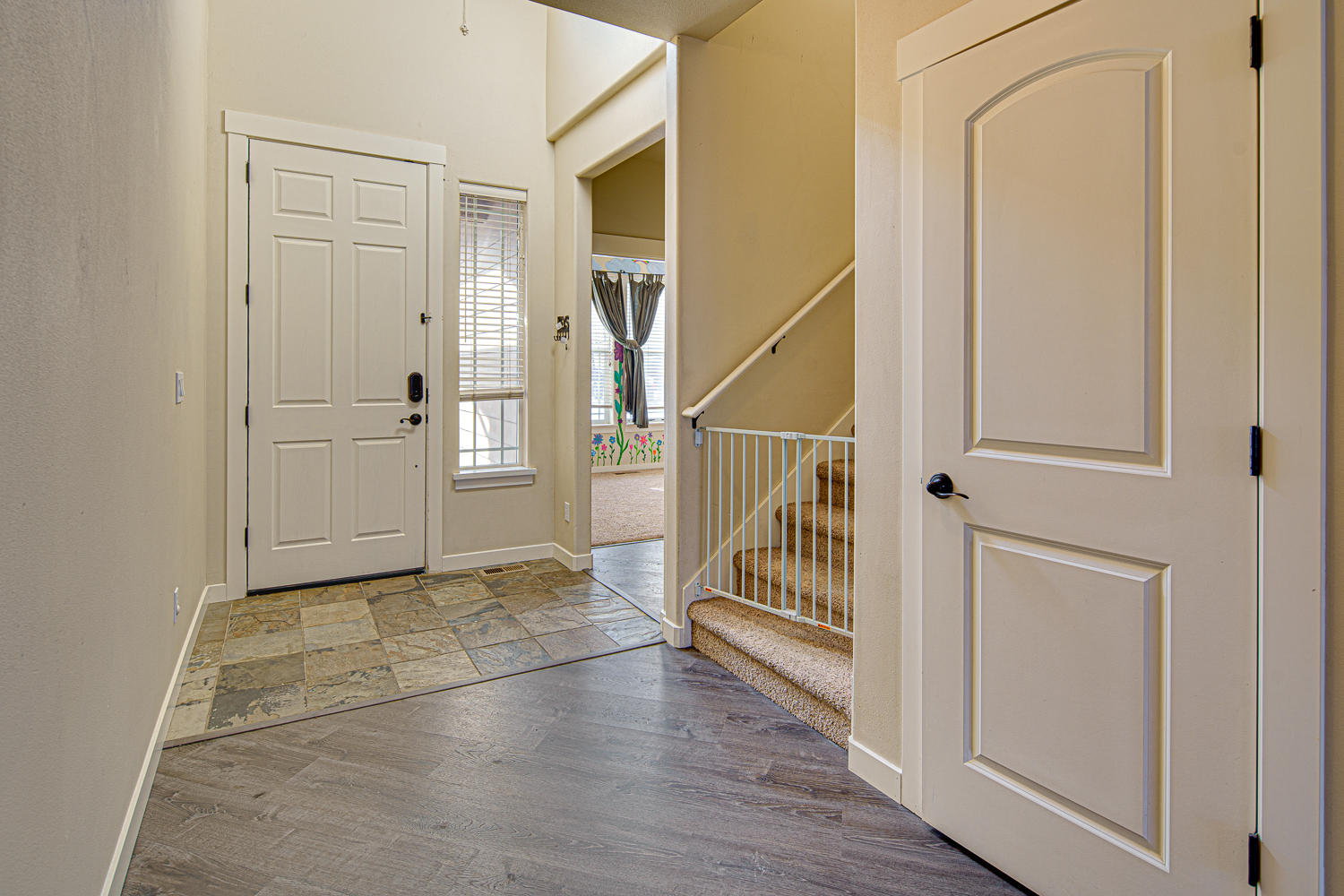 Ni Lah Sha Village - Residential