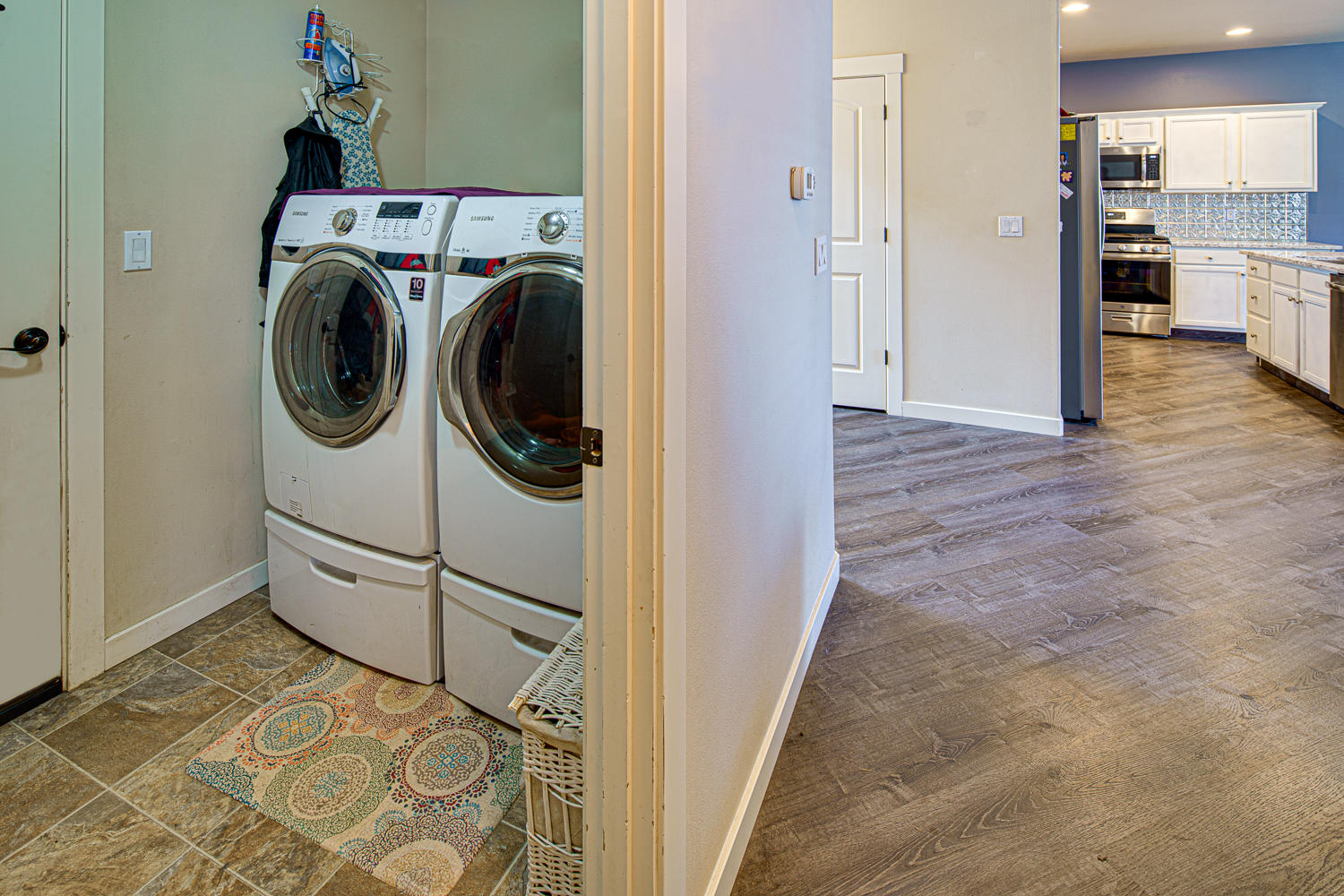 Ni Lah Sha Village - Residential