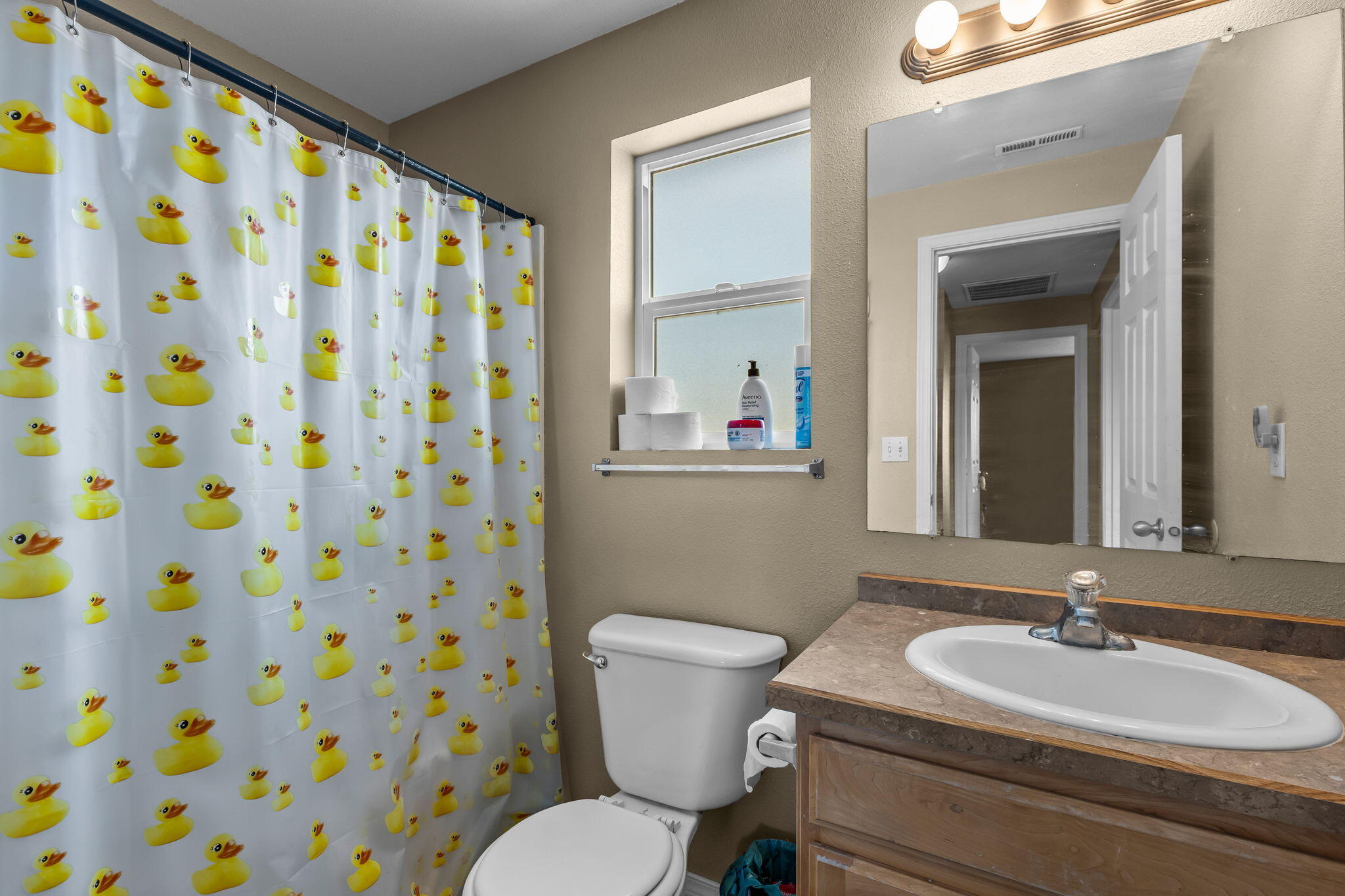 Picture for the property 220221046, 4 beds, 3 baths