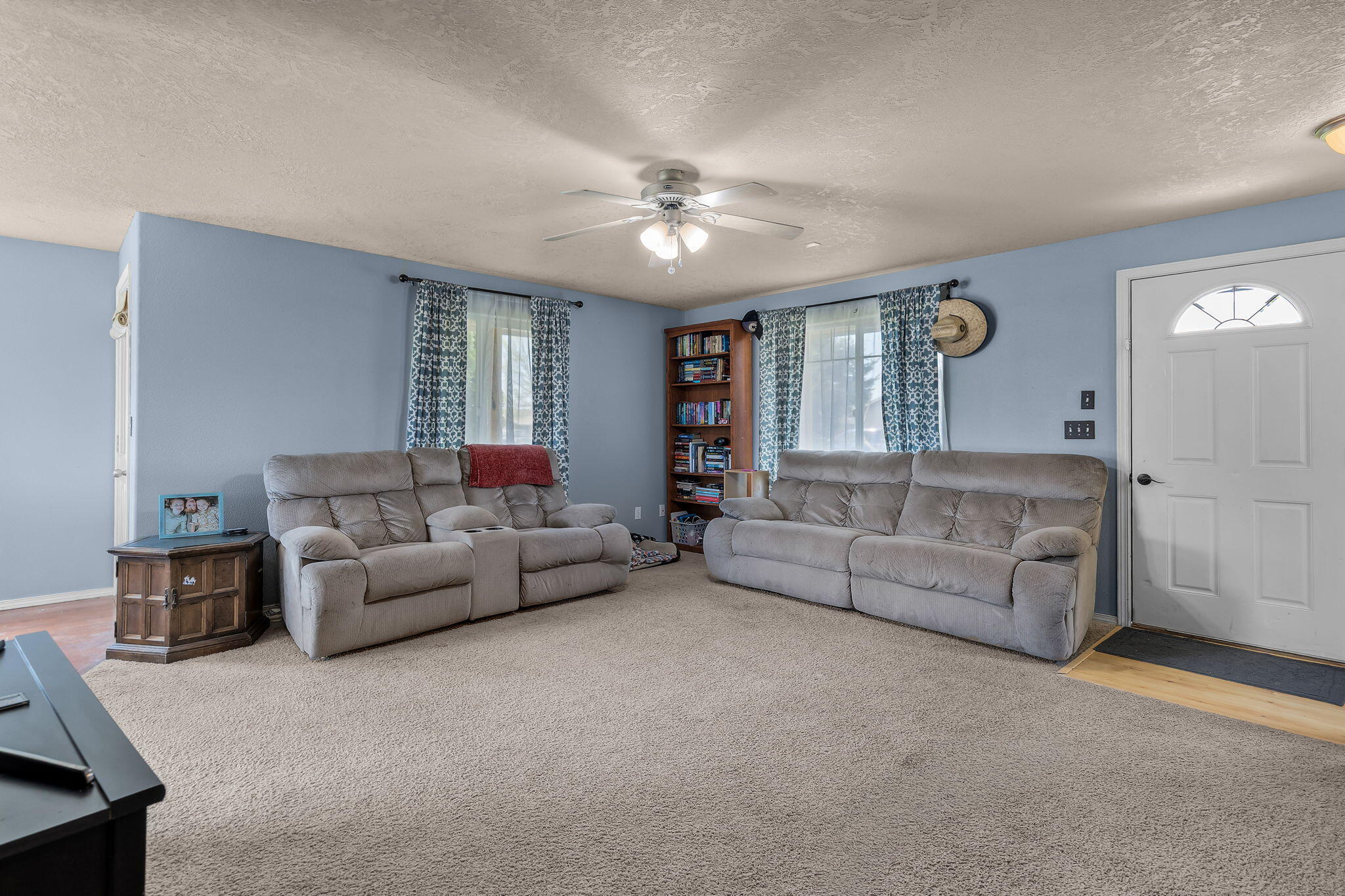 Picture for the property 220221046, 4 beds, 3 baths