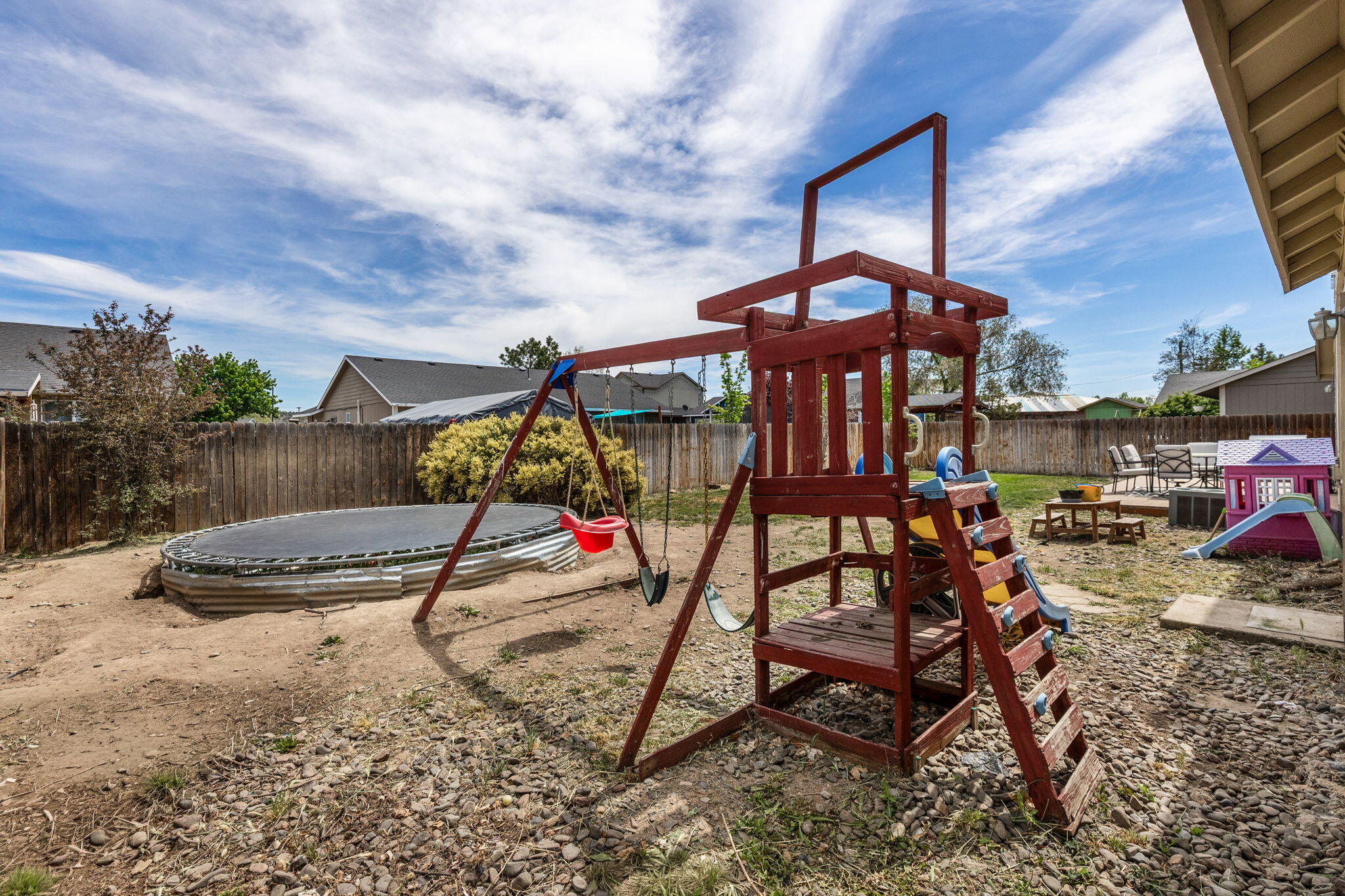 Picture for the property 220221046, 4 beds, 3 baths