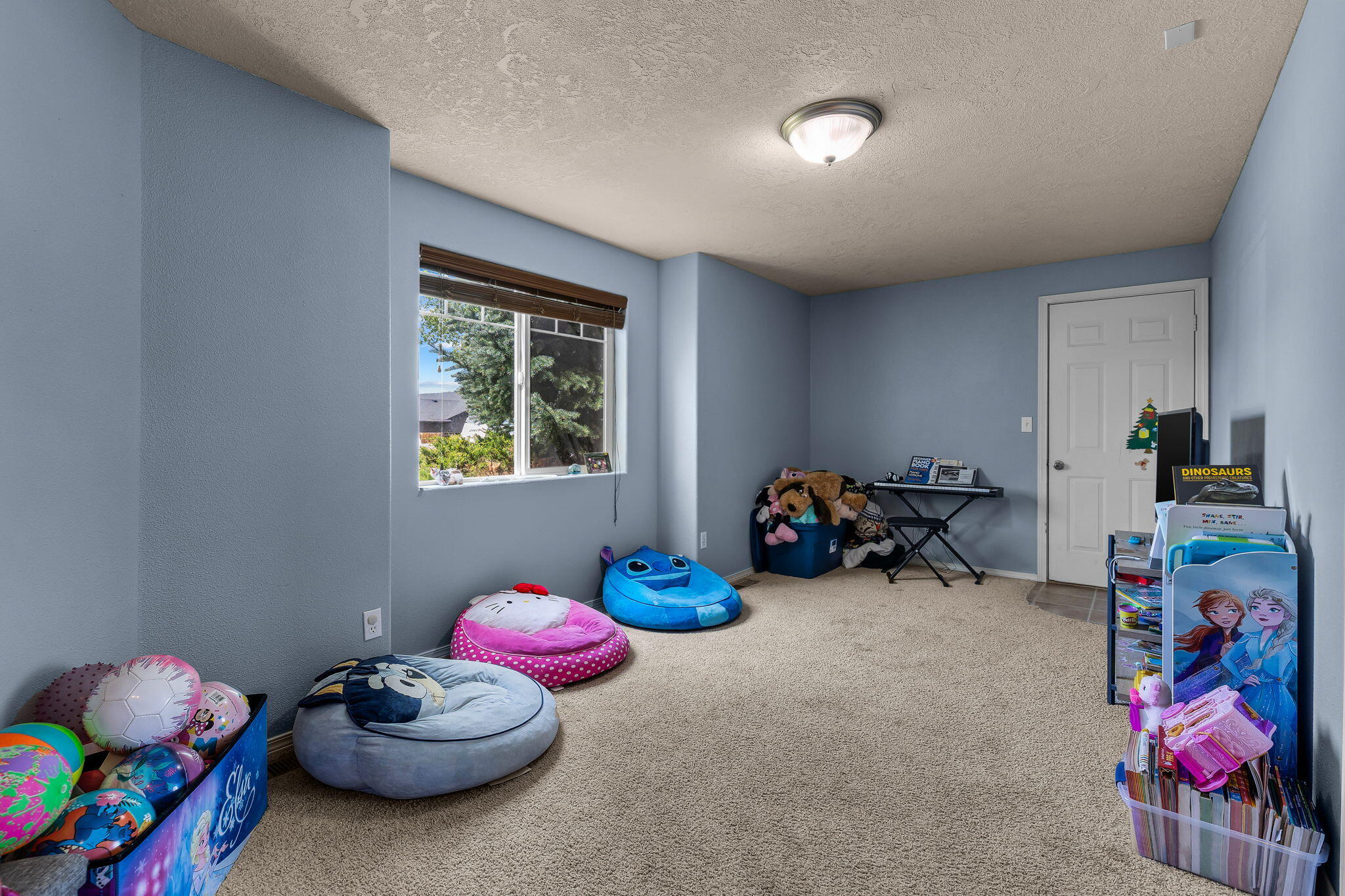 Picture for the property 220221046, 4 beds, 3 baths