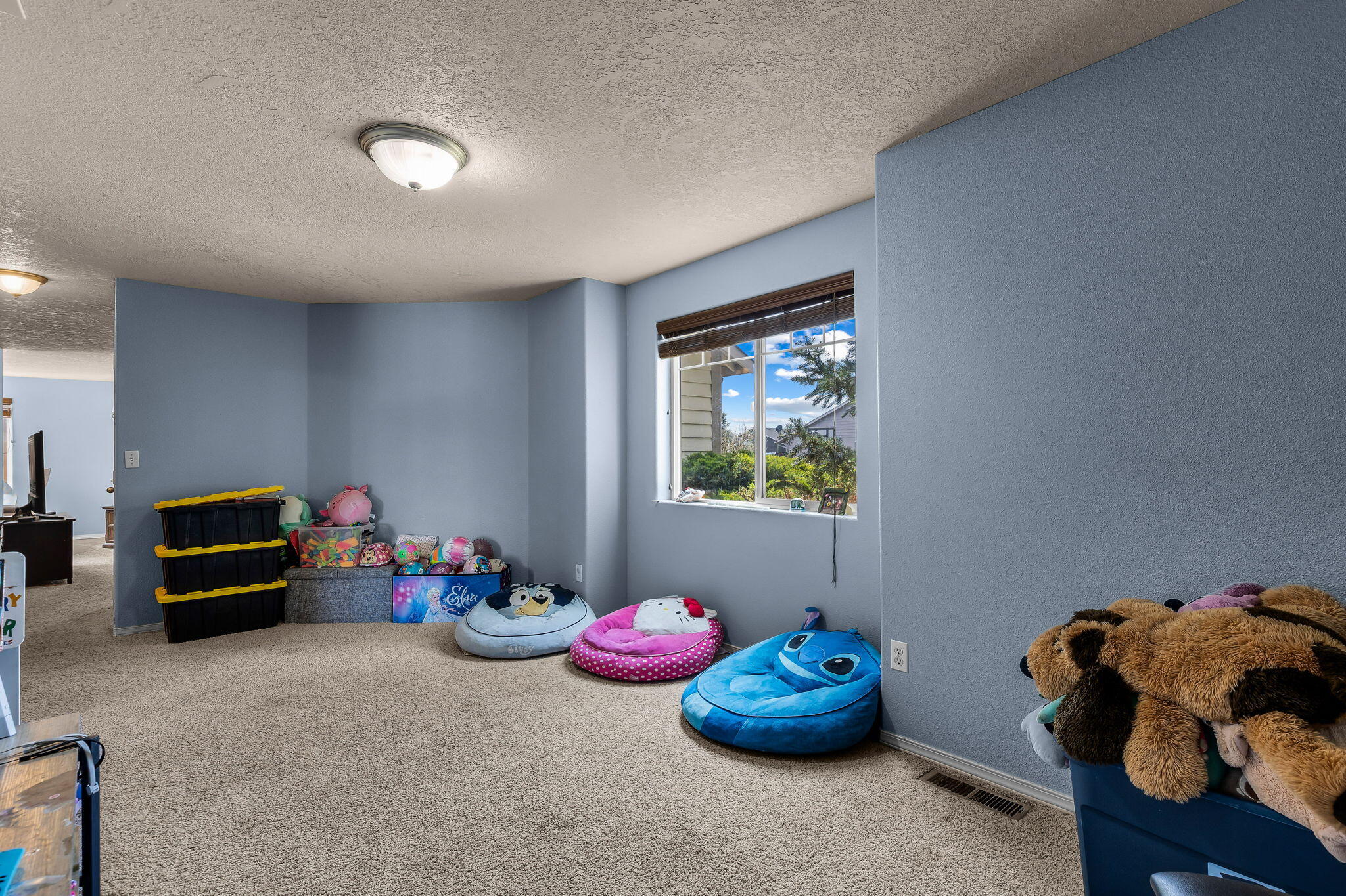 Picture for the property 220221046, 4 beds, 3 baths