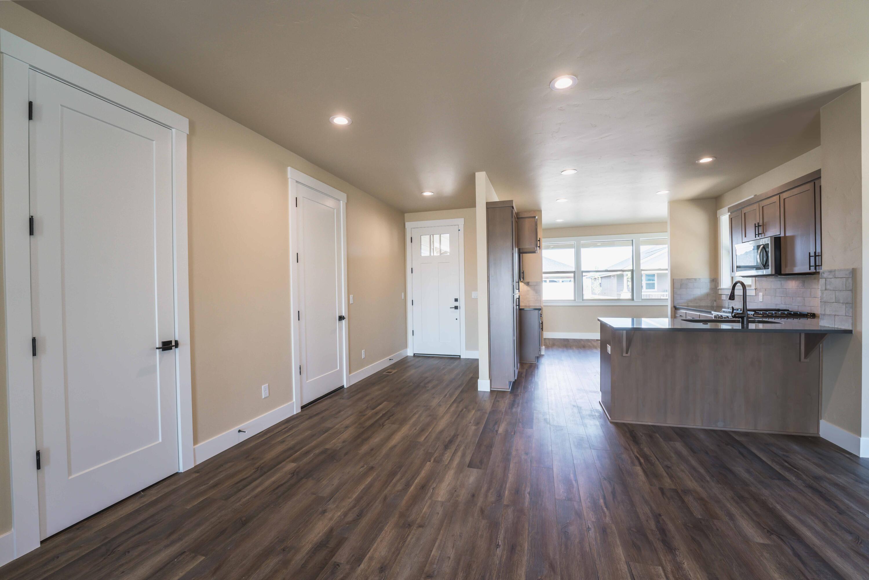 Dry Canyon - Residential