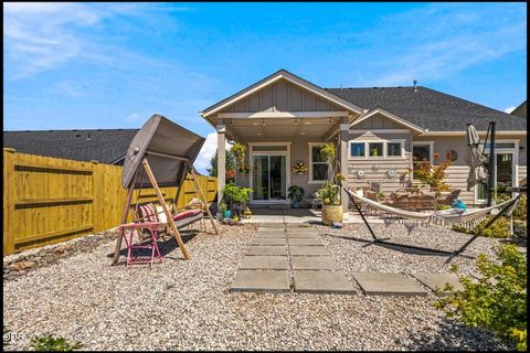 Tiny photo for 4594 SW Volcano View Way, Redmond, OR 97756 (MLS # 220225799)