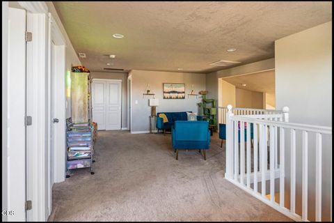 Tiny photo for 4594 SW Volcano View Way, Redmond, OR 97756 (MLS # 220225799)