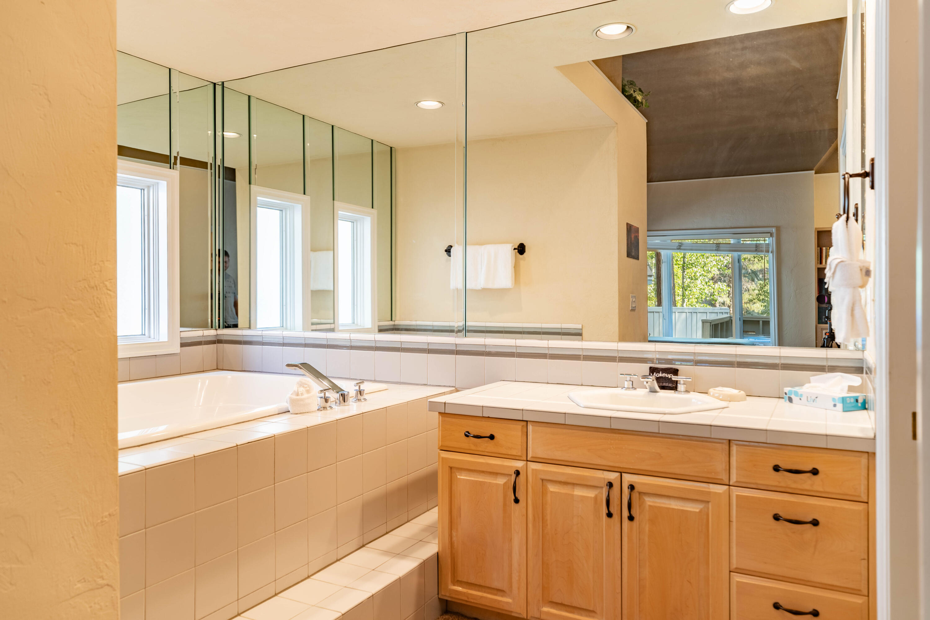 StoneTH - Residential