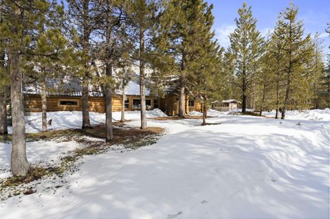 Tiny photo for 140643 Kamloop Lane, Gilchrist, OR 97737 (MLS # 220213363)