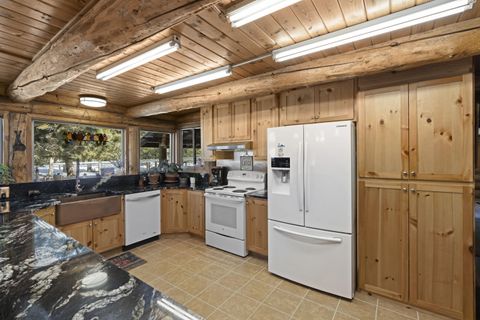 Tiny photo for 140643 Kamloop Lane, Gilchrist, OR 97737 (MLS # 220213363)