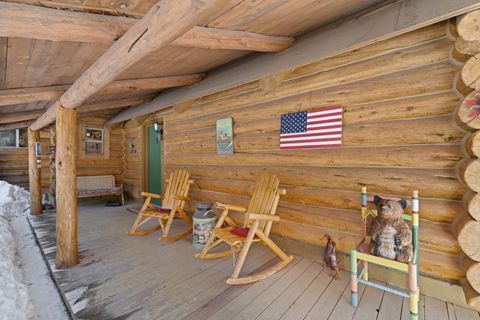 Tiny photo for 140643 Kamloop Lane, Gilchrist, OR 97737 (MLS # 220213363)