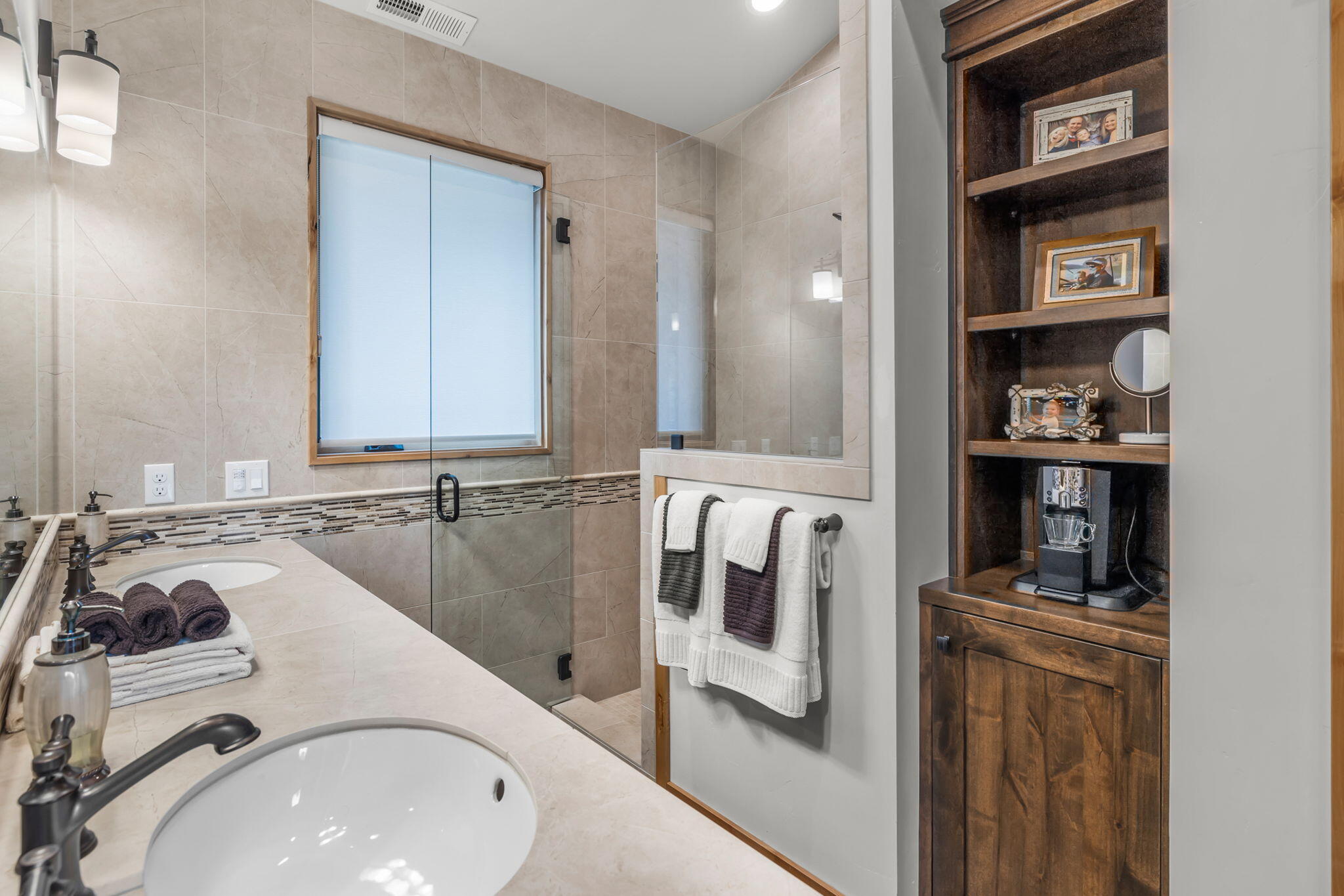 Broken Top - Residential