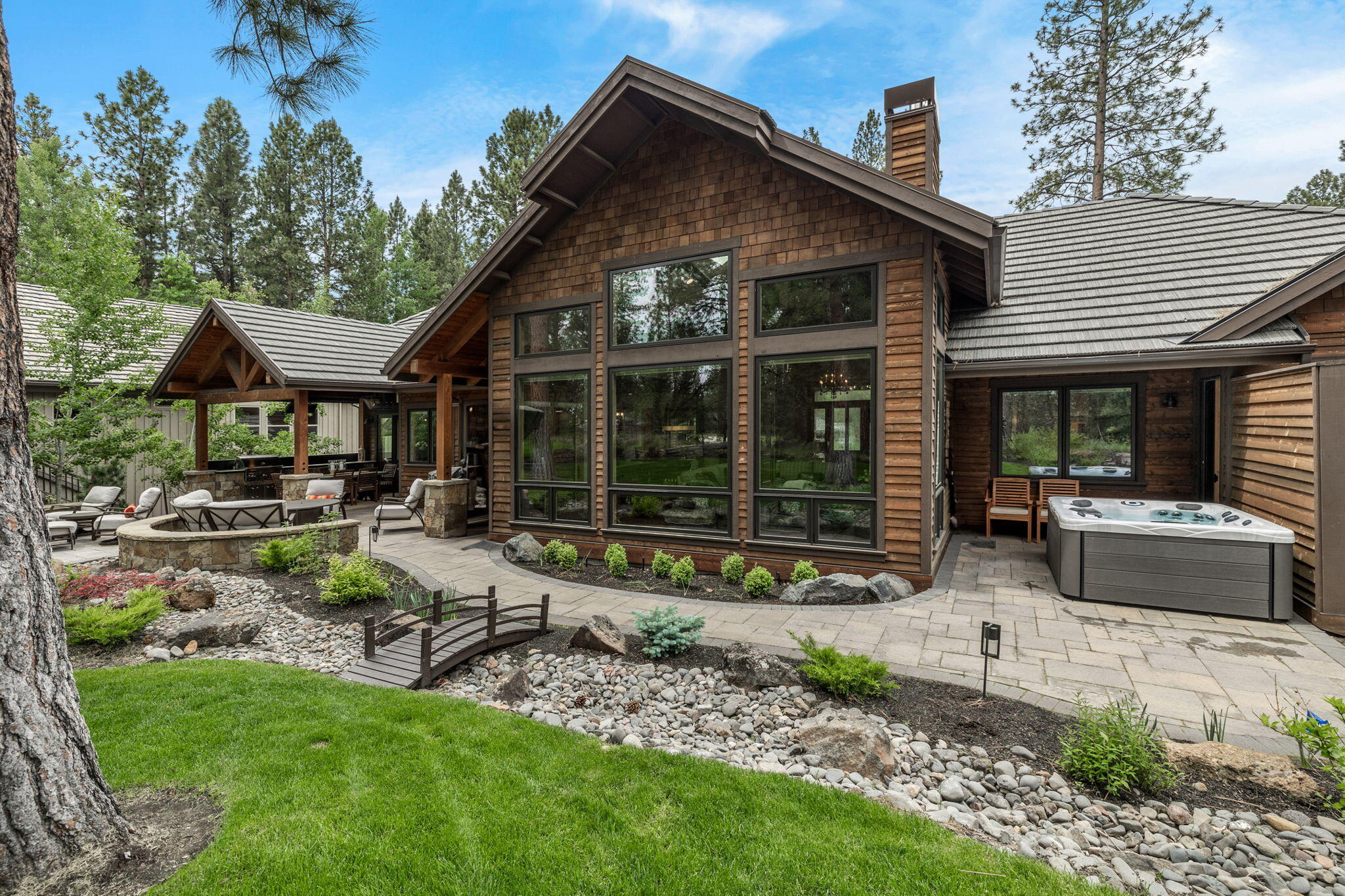 Broken Top - Residential