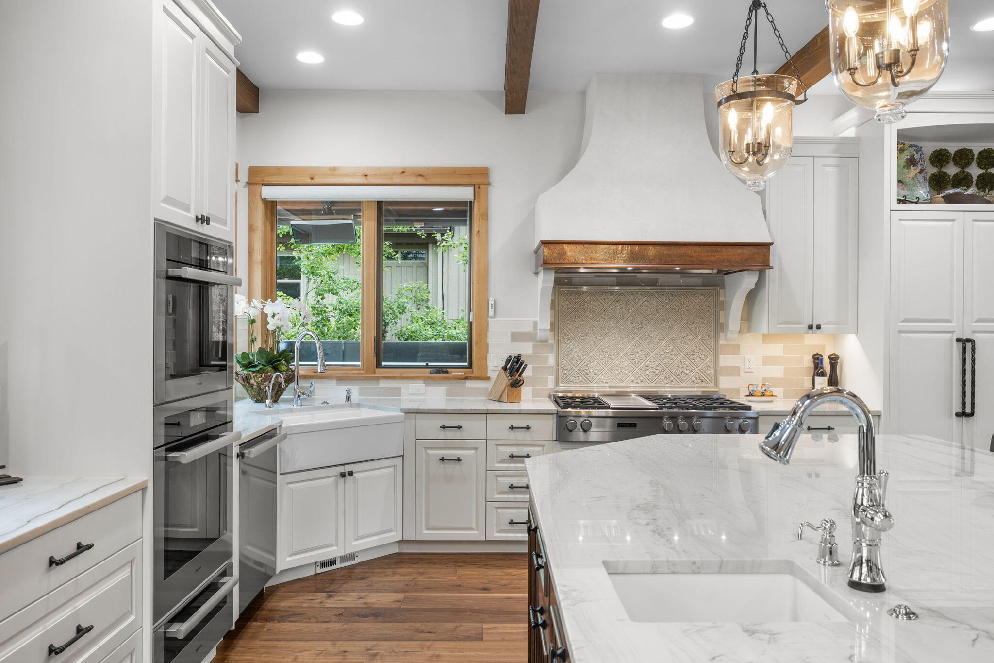 Broken Top - Residential