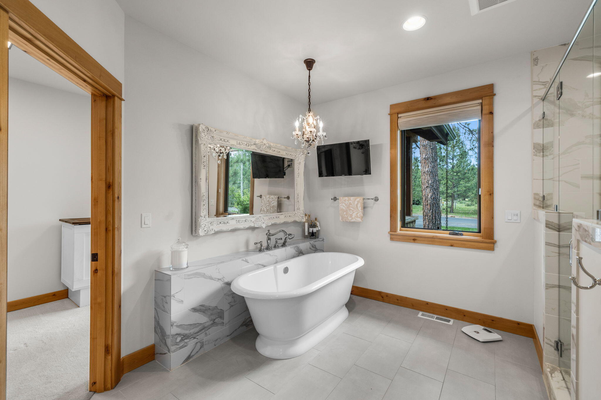 Broken Top - Residential