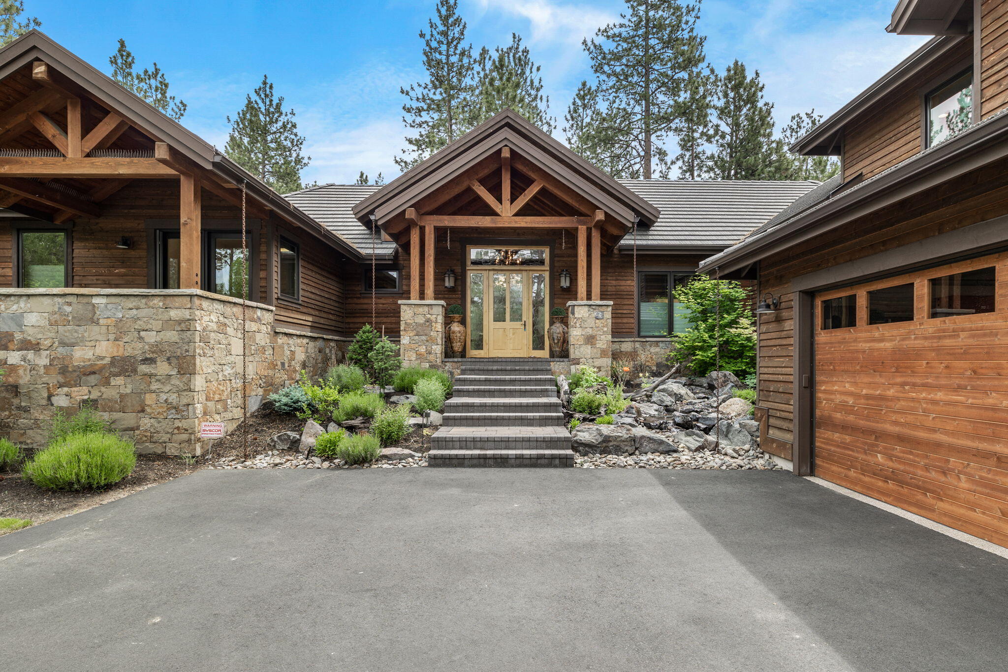 Broken Top - Residential