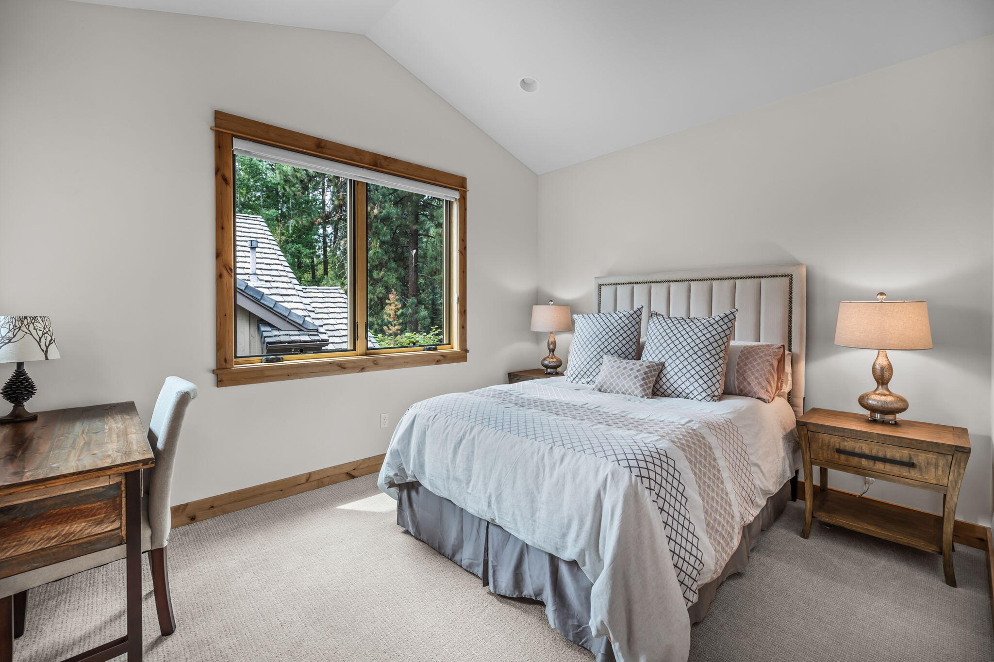 Broken Top - Residential