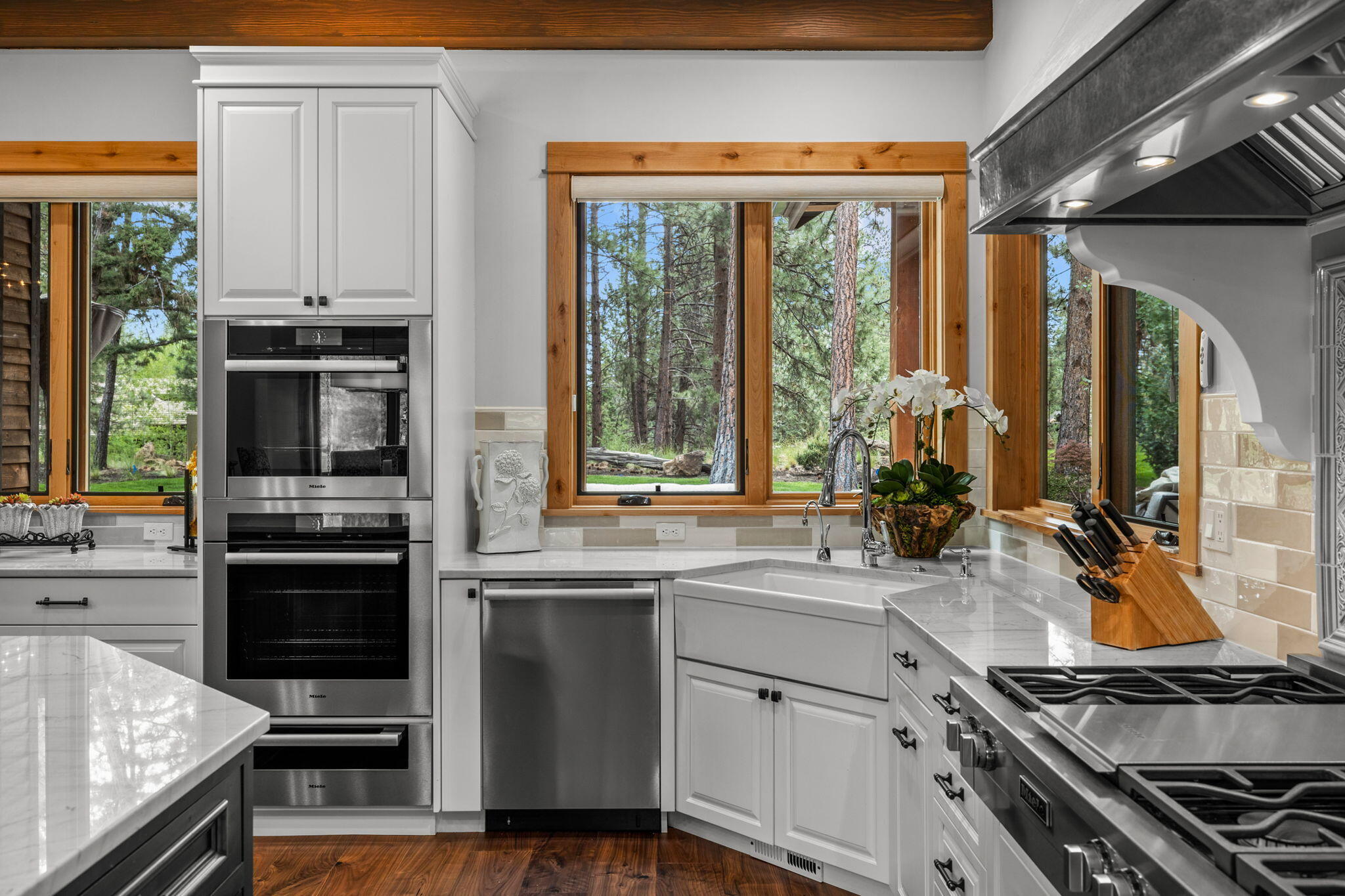 Broken Top - Residential