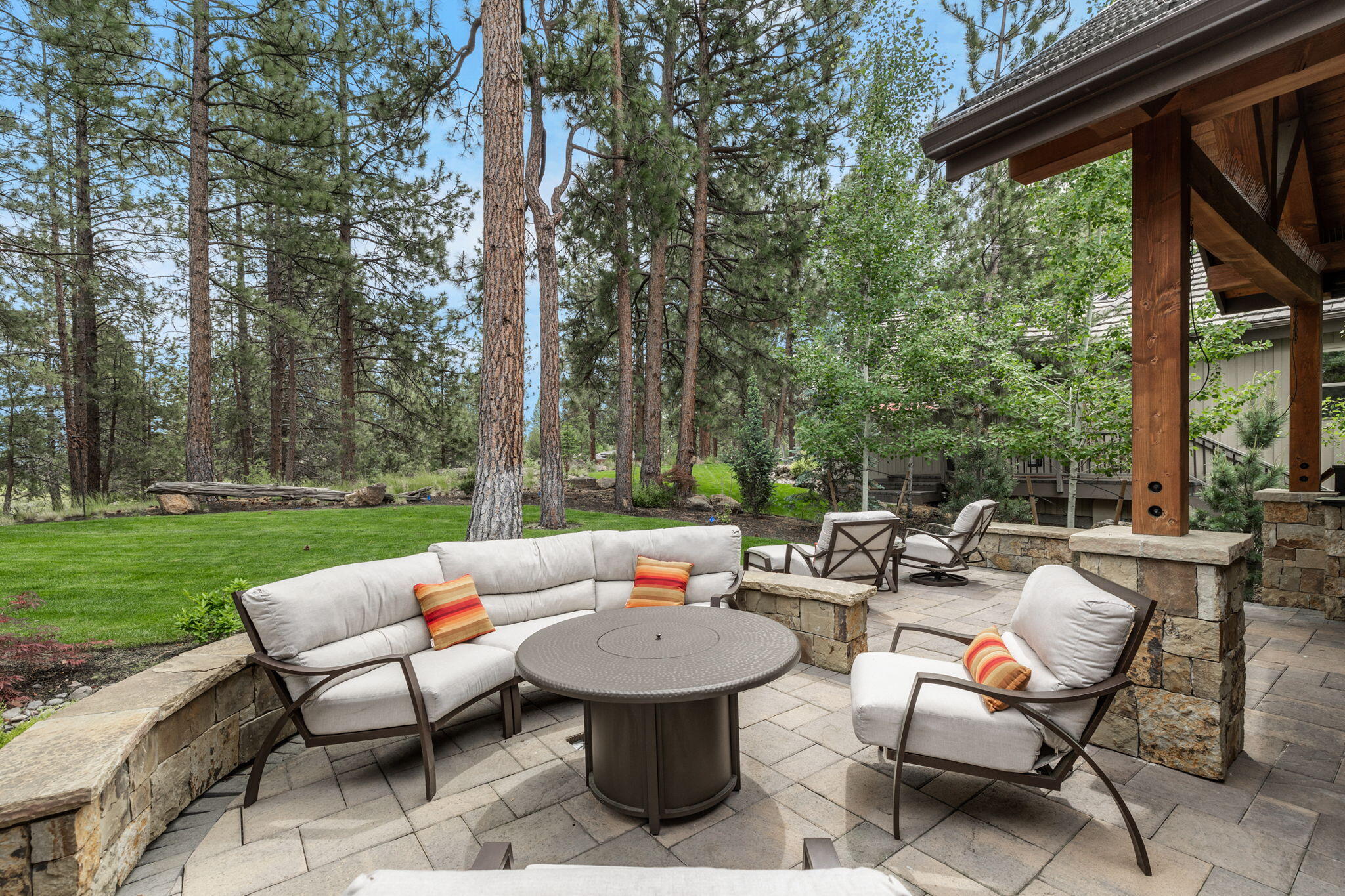 Broken Top - Residential