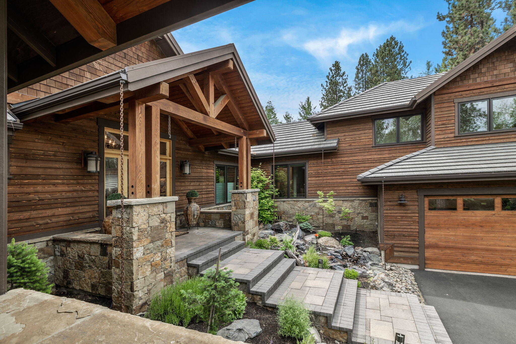 Broken Top - Residential