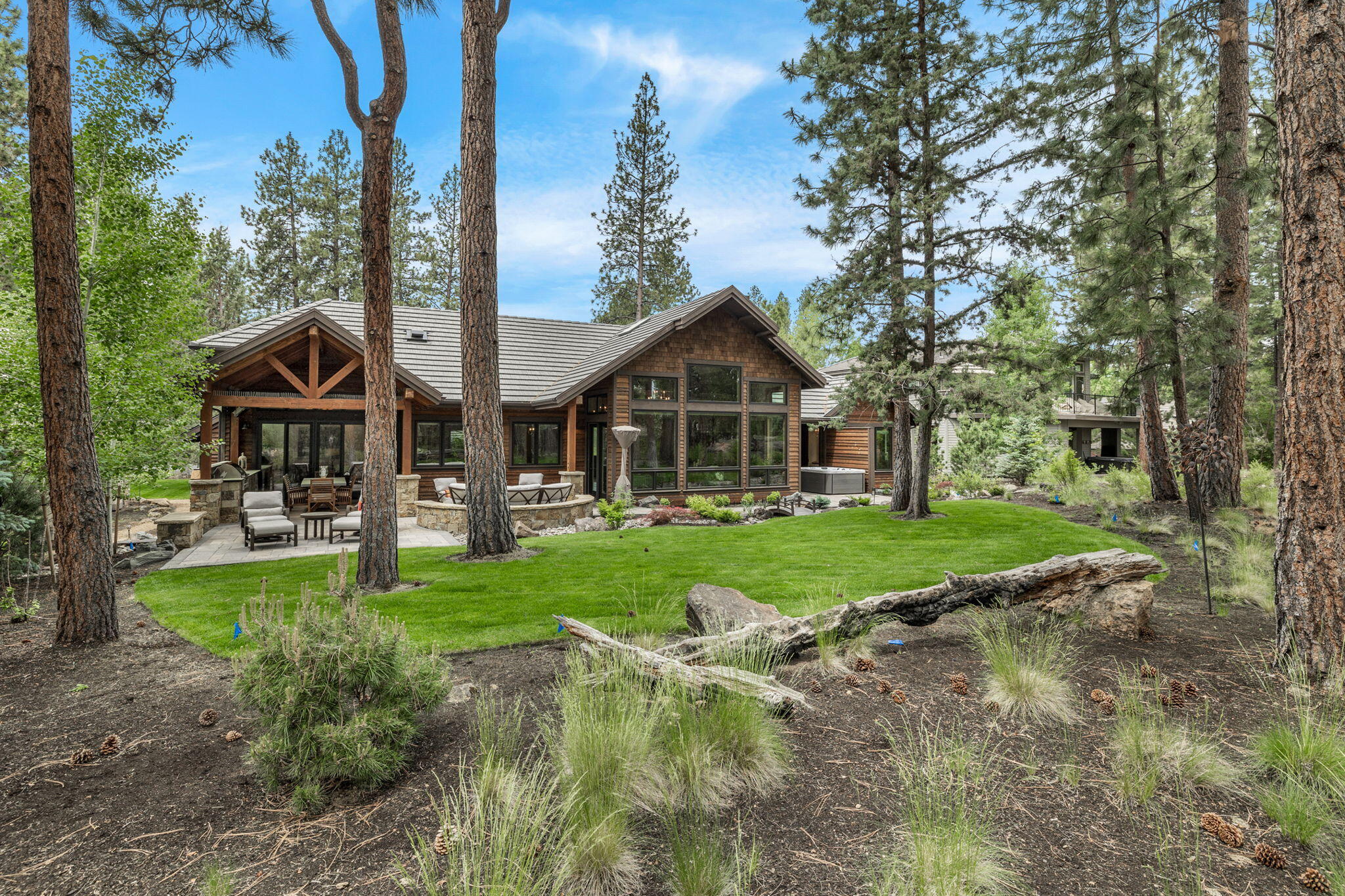 Broken Top - Residential